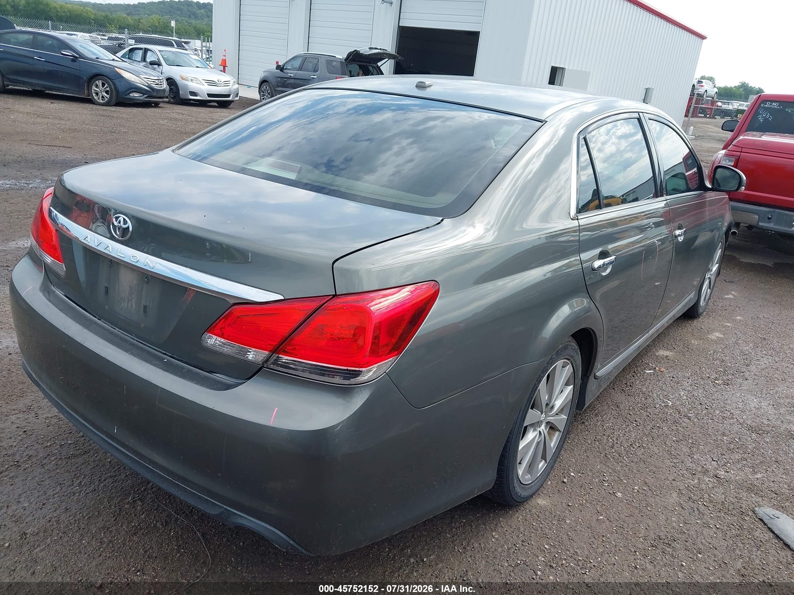 2012 Toyota Avalon Limited Gray vin: 4T1BK3DB6CU447778