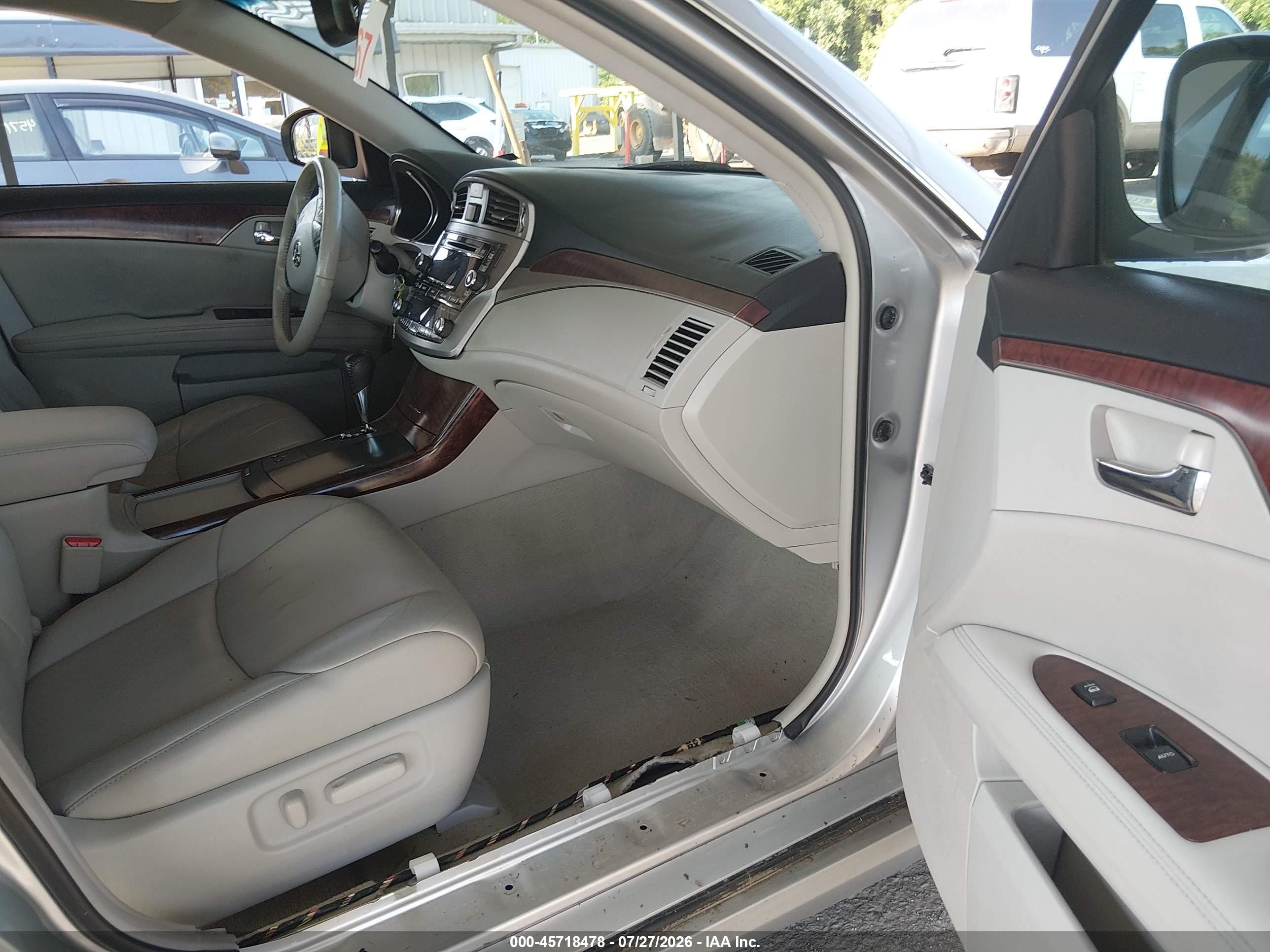 2012 Toyota Avalon   Silver vin: 4T1BK3DB6CU448459