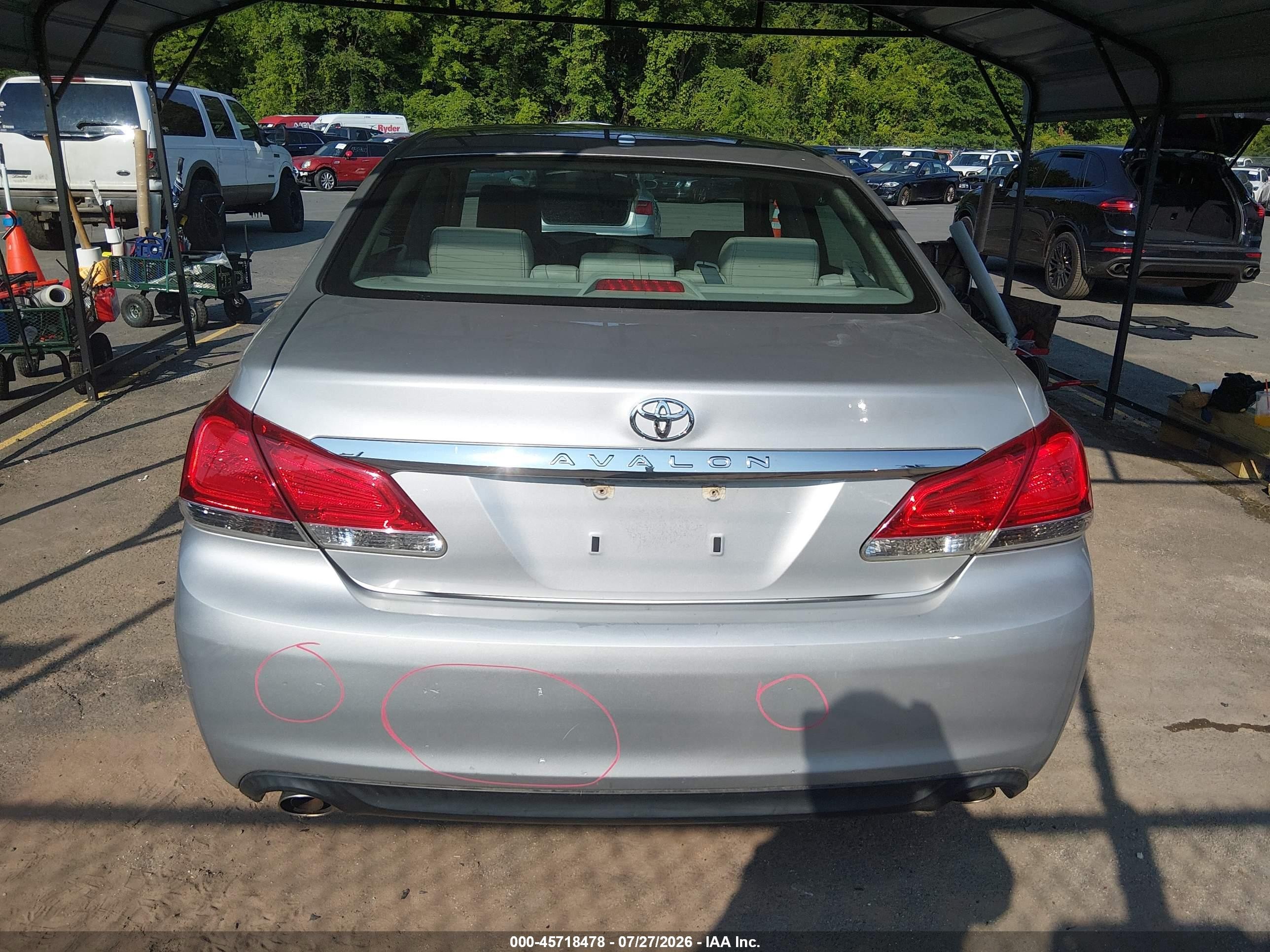 2012 Toyota Avalon   Silver vin: 4T1BK3DB6CU448459