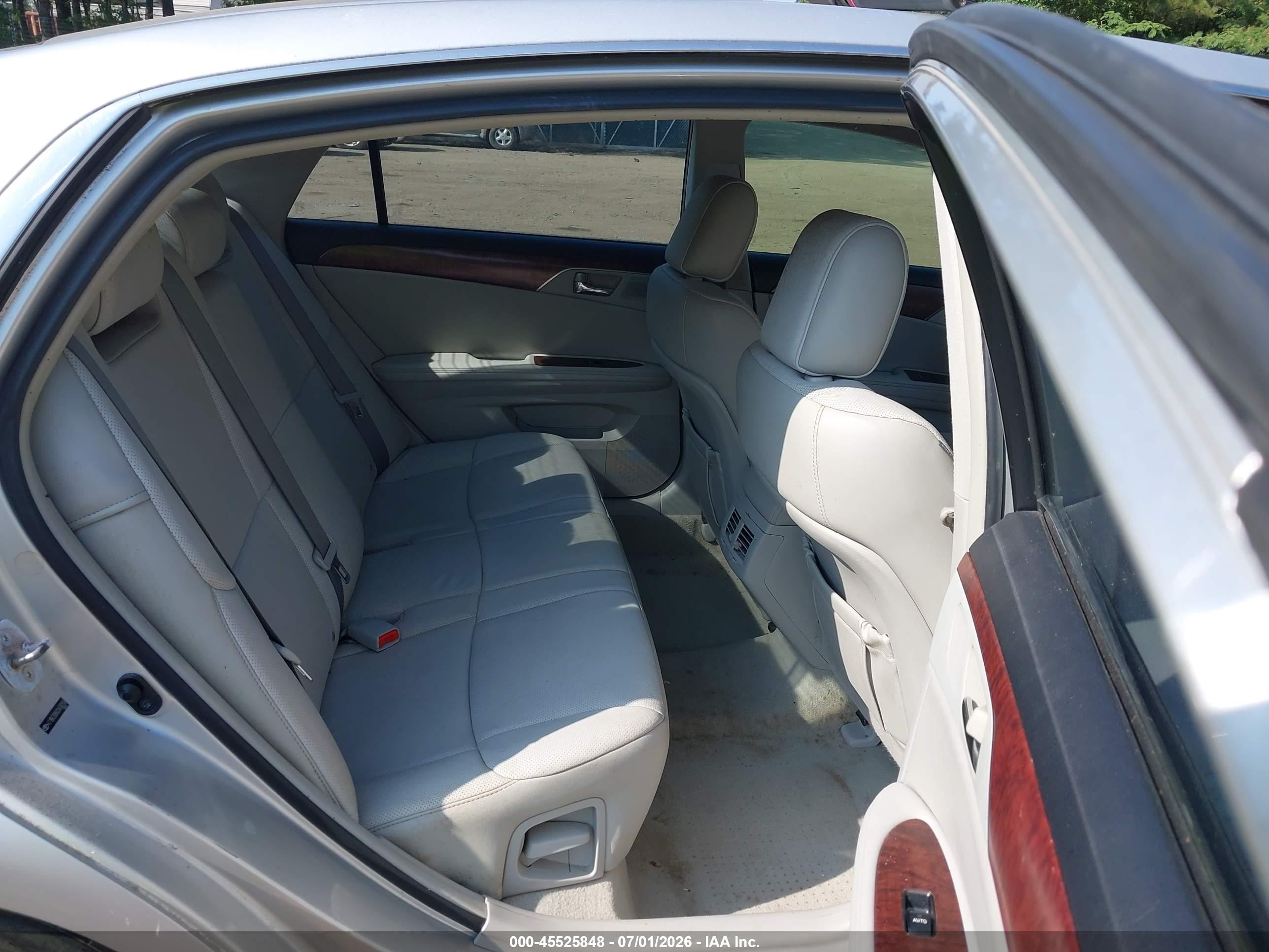 2012 Toyota Avalon Limited Серебряный vin: 4T1BK3DB6CU458358