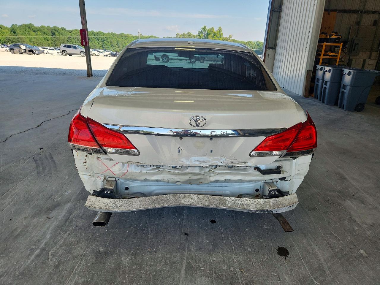 2012 Toyota Avalon Limited White vin: 4T1BK3DB6CU471238