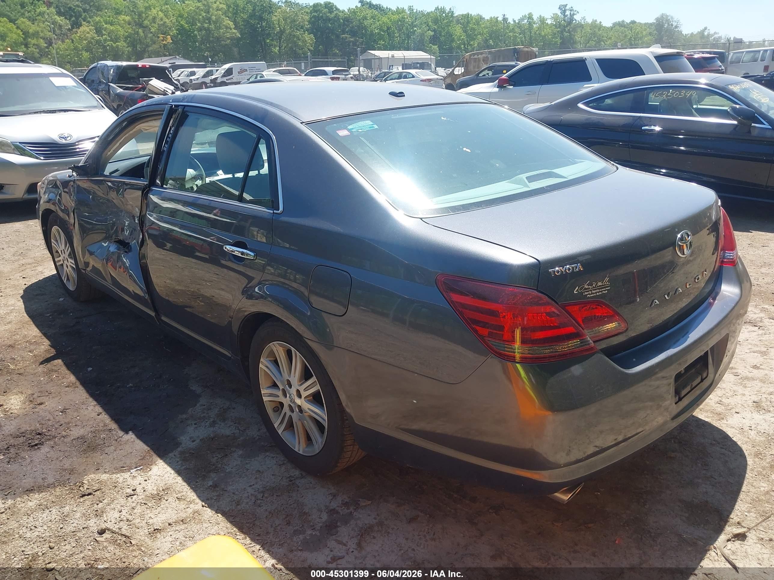 2010 Toyota Avalon Limited Gray vin: 4T1BK3DB7AU352482
