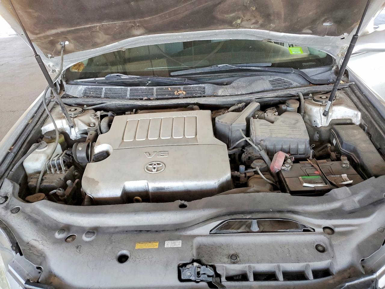 2010 Toyota Avalon Xl Silver vin: 4T1BK3DB7AU357519
