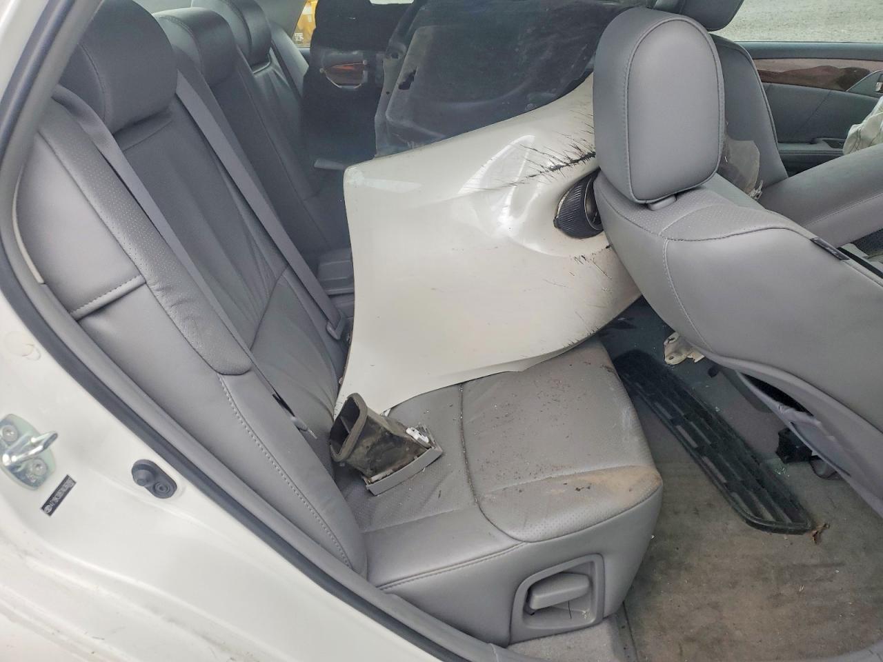 2010 Toyota Avalon Limited White vin: 4T1BK3DB7AU360887