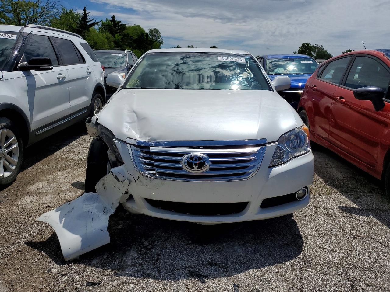 2010 Toyota Avalon Limited White vin: 4T1BK3DB7AU365524