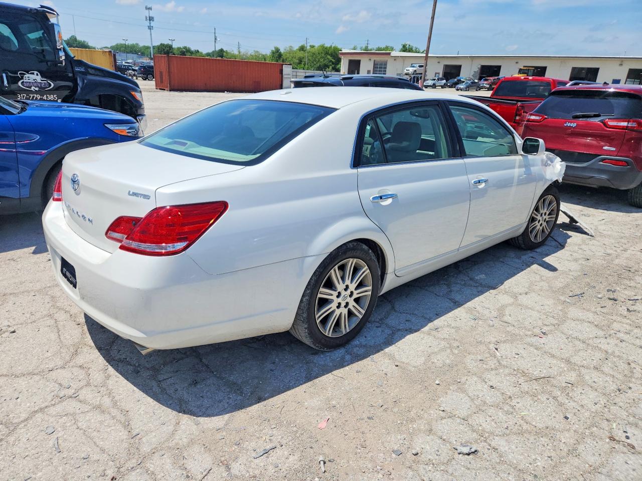 2010 Toyota Avalon Limited White vin: 4T1BK3DB7AU365524