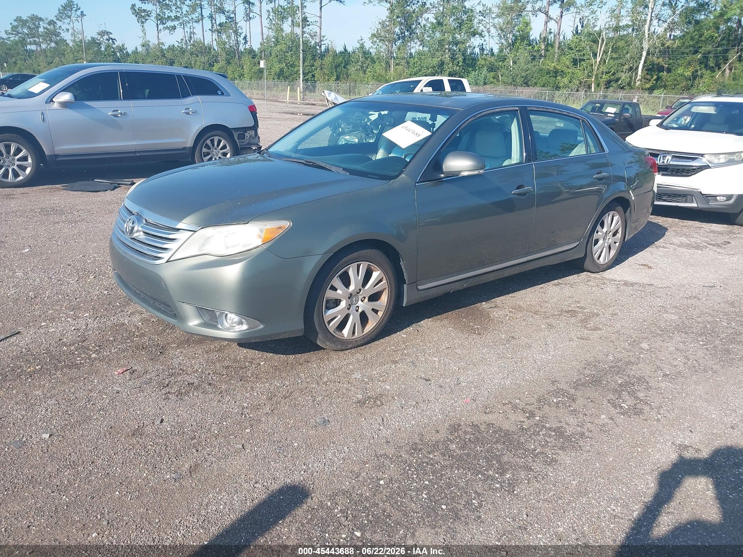2011 Toyota Avalon   Green vin: 4T1BK3DB7BU374564