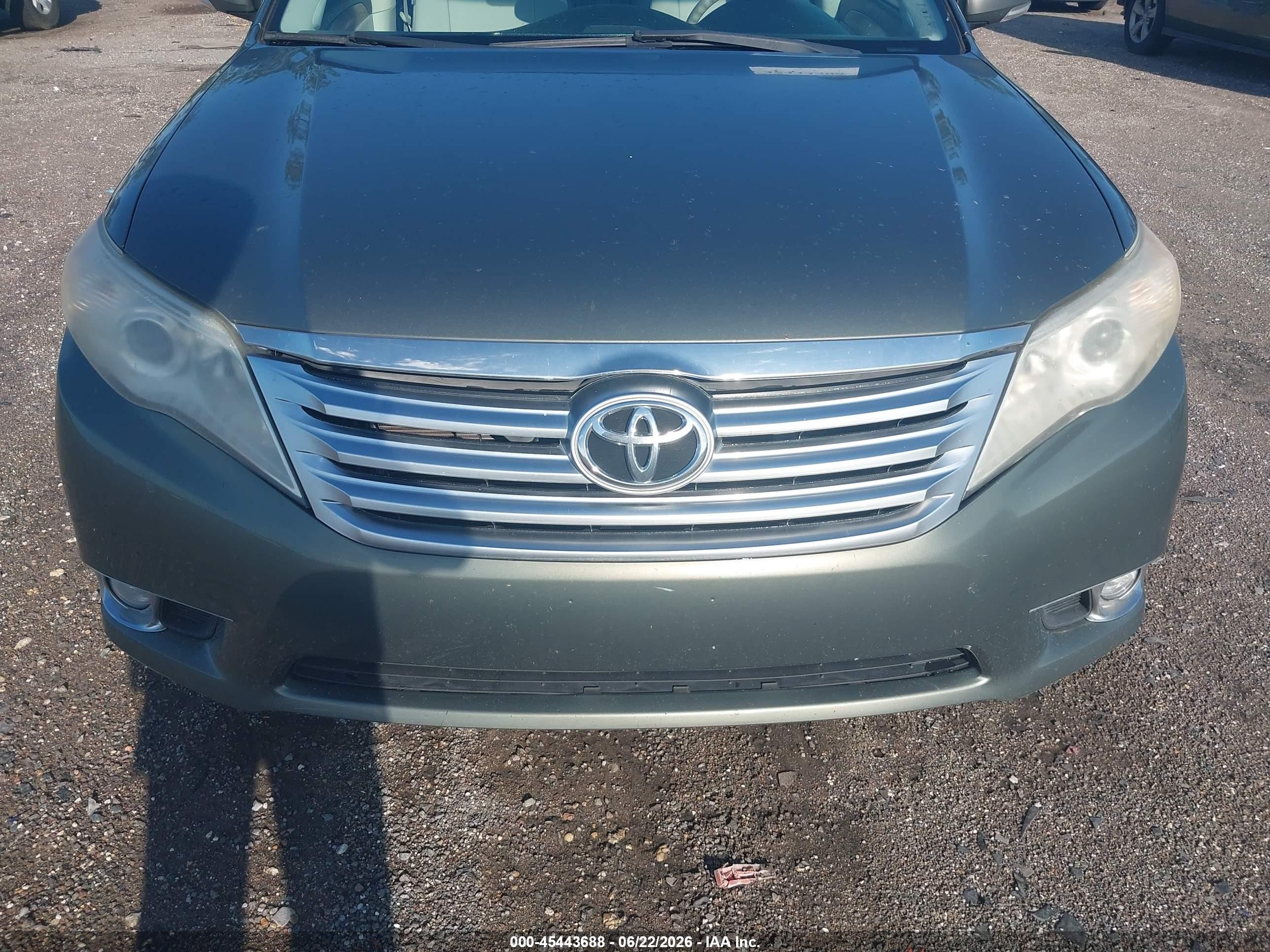 2011 Toyota Avalon   Green vin: 4T1BK3DB7BU374564