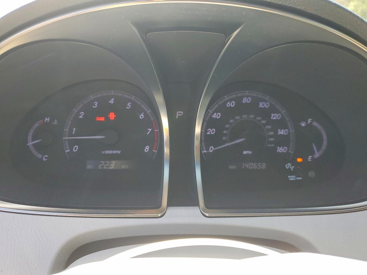 2011 Toyota Avalon Limited Silver vin: 4T1BK3DB7BU384172