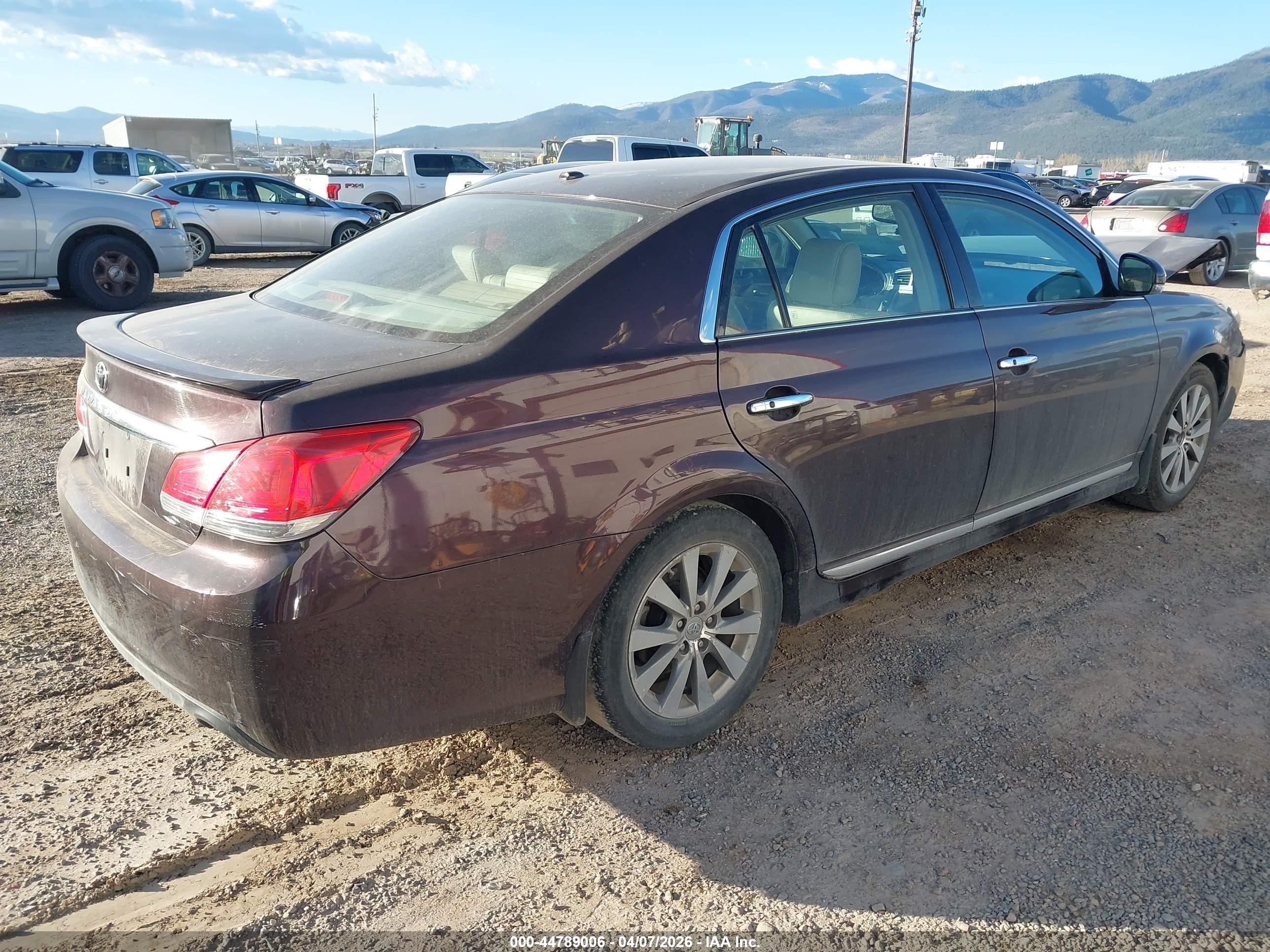 2011 Toyota Avalon Limited Бордовый vin: 4T1BK3DB7BU392434