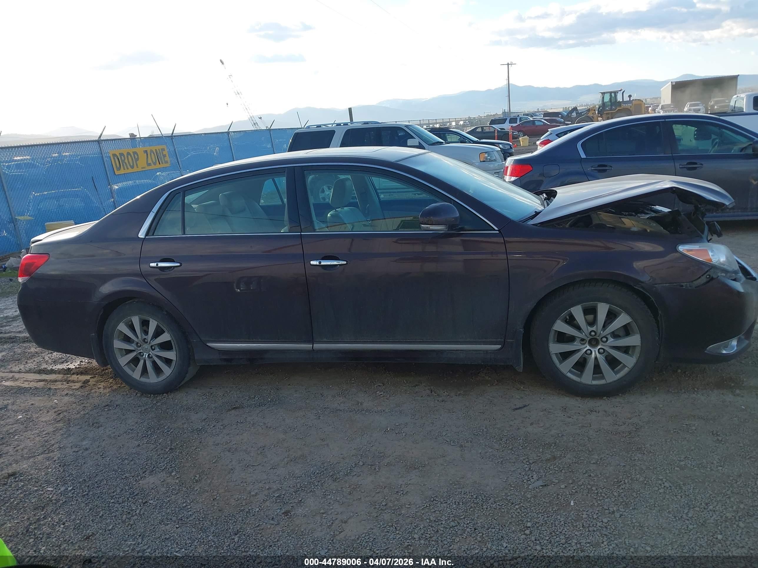 2011 Toyota Avalon Limited Бордовый vin: 4T1BK3DB7BU392434