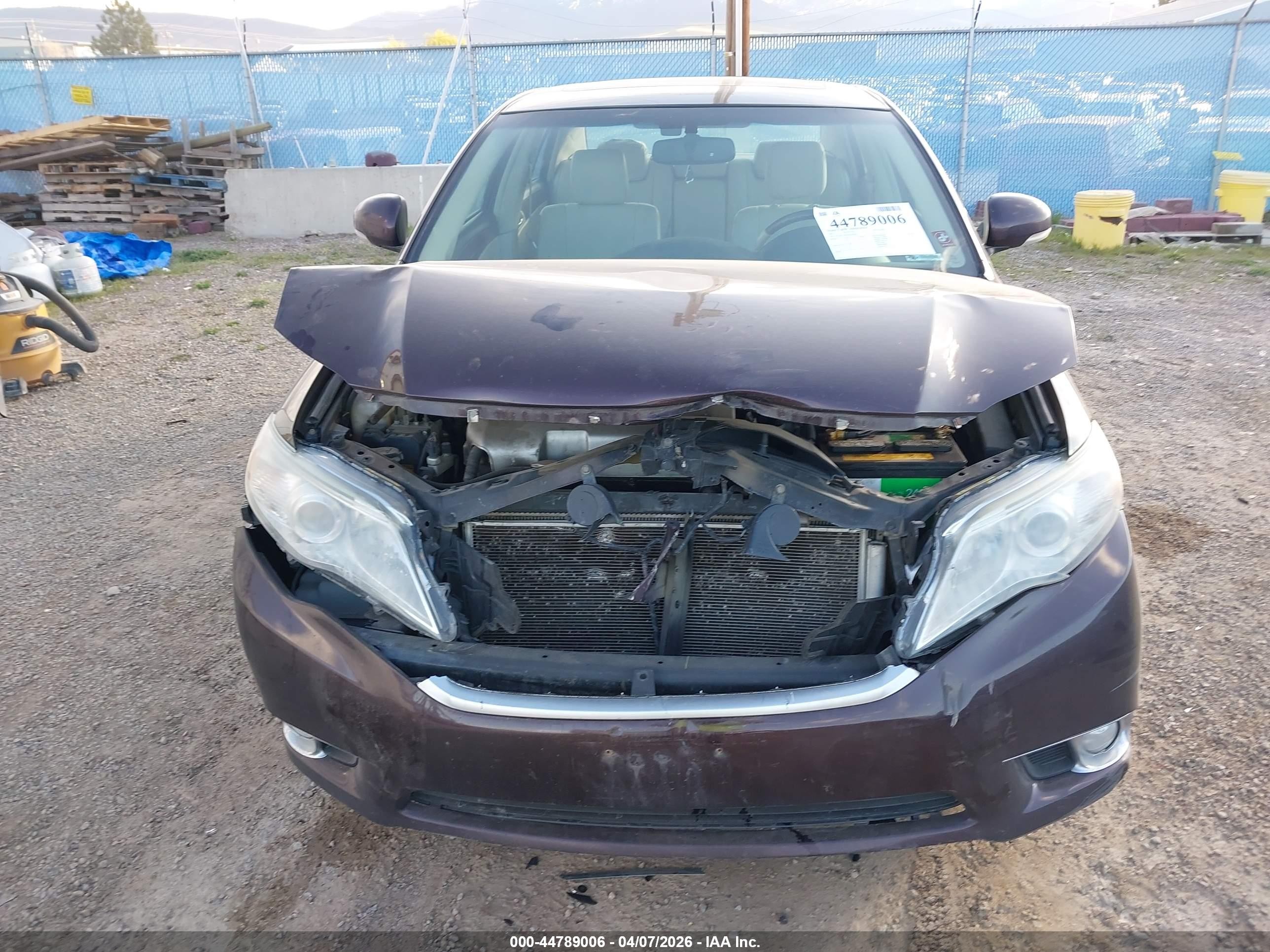 2011 Toyota Avalon Limited Бордовый vin: 4T1BK3DB7BU392434