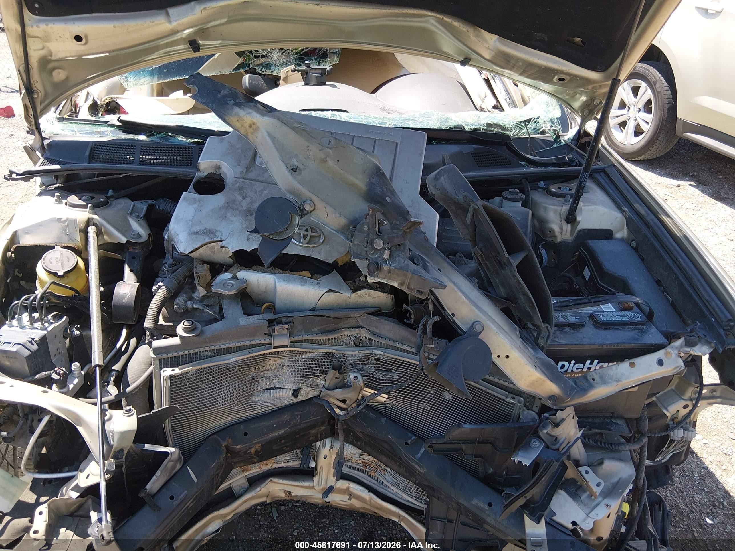 2011 Toyota Avalon Limited Золотой vin: 4T1BK3DB7BU396841