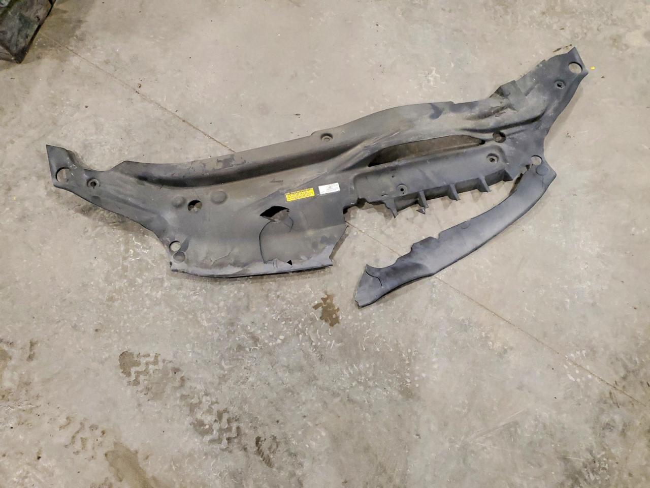 2011 Toyota Avalon Base Silver vin: 4T1BK3DB7BU400631