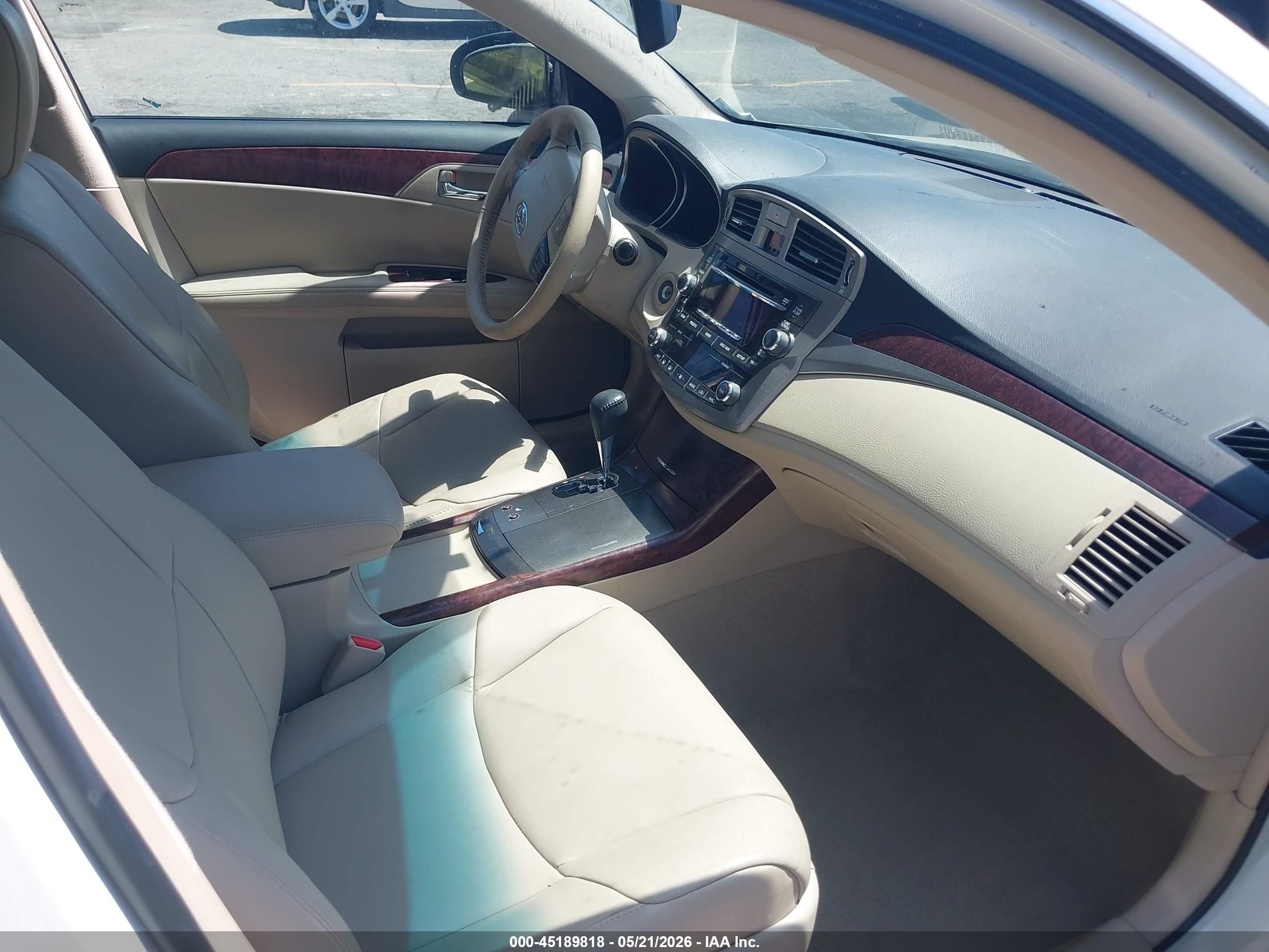 2011 Toyota Avalon   White vin: 4T1BK3DB7BU420622