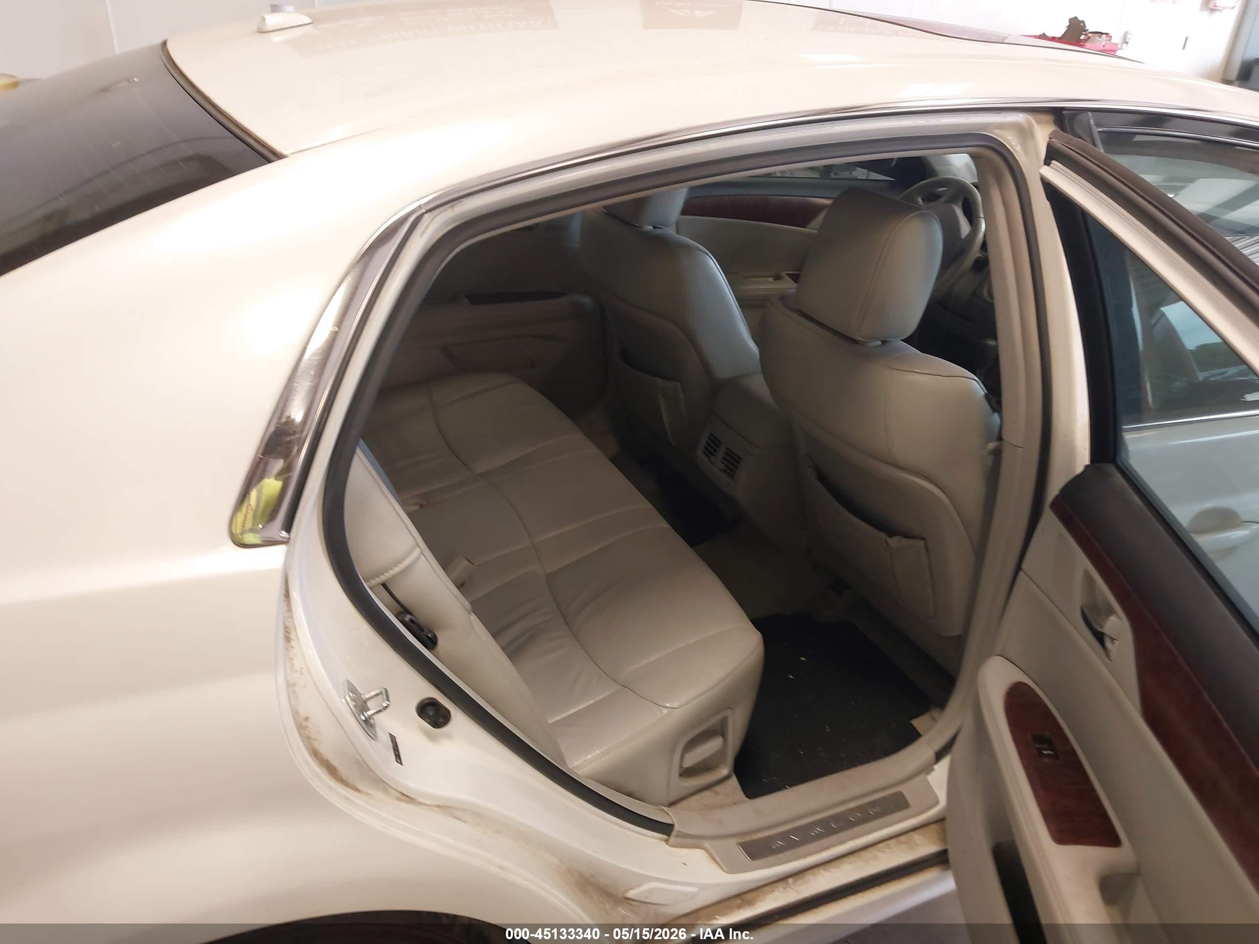 2011 Toyota Avalon   White vin: 4T1BK3DB7BU431166