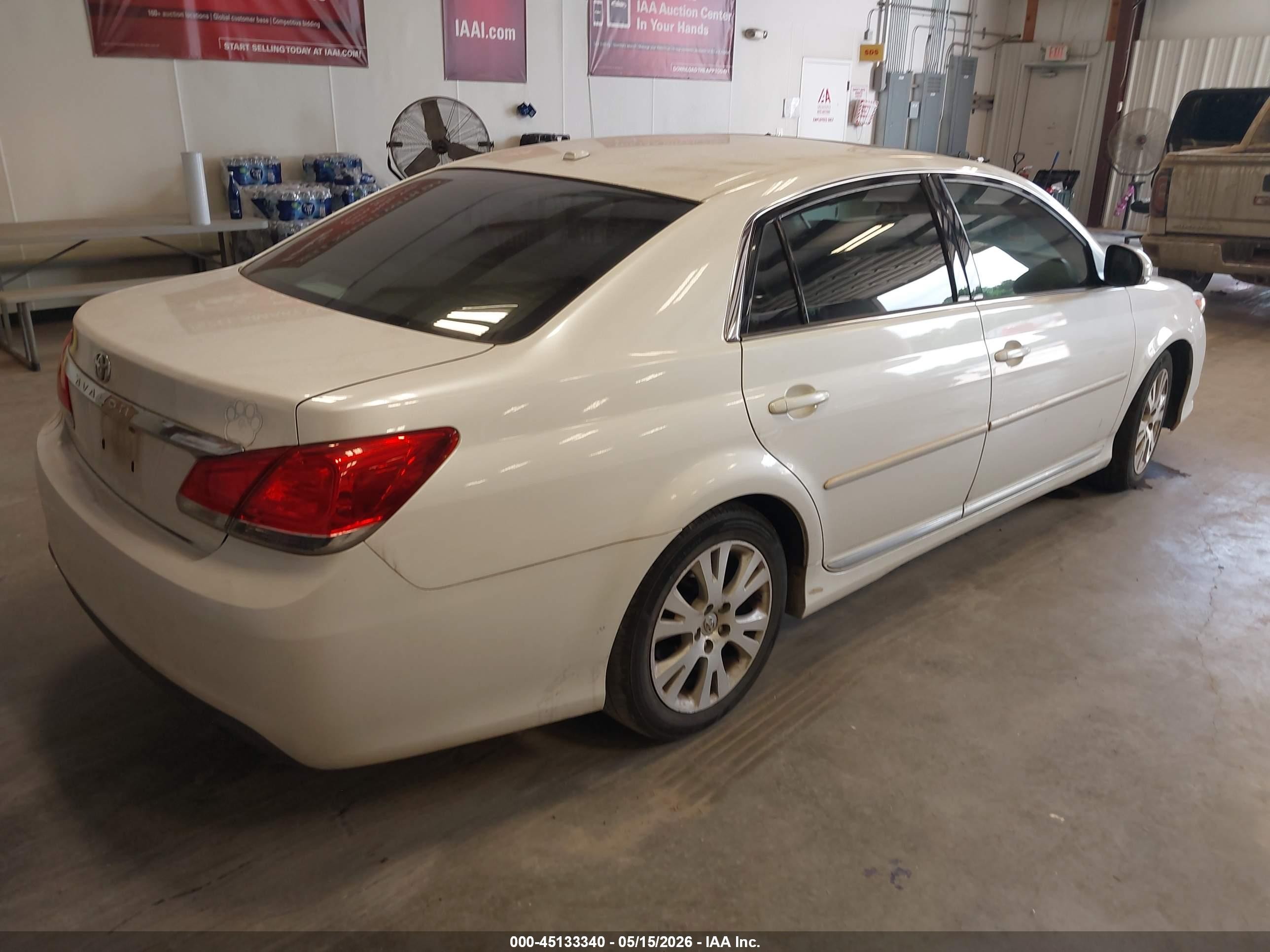 2011 Toyota Avalon   White vin: 4T1BK3DB7BU431166