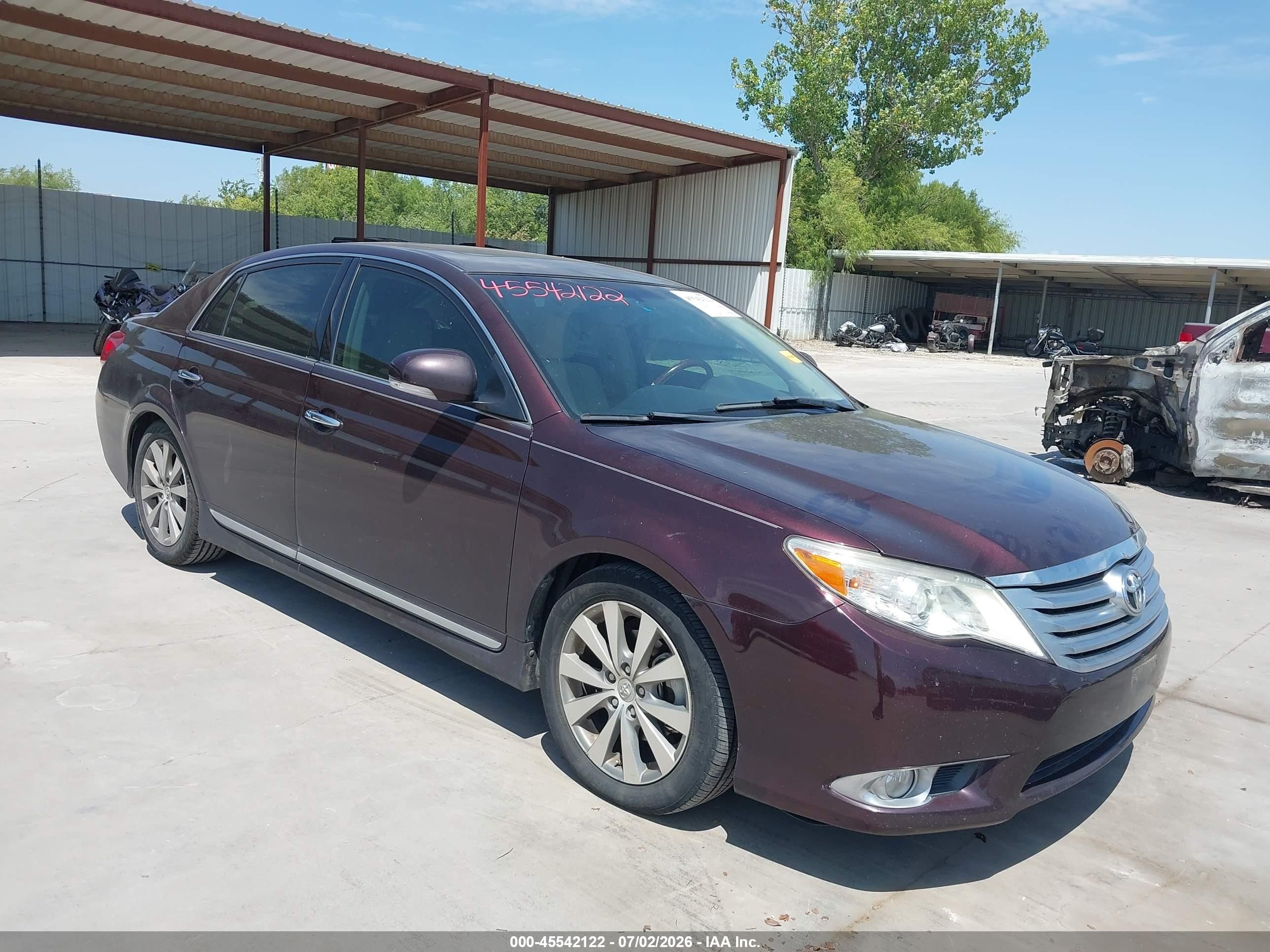 2011 Toyota Avalon Limited Burgundy vin: 4T1BK3DB7BU435184