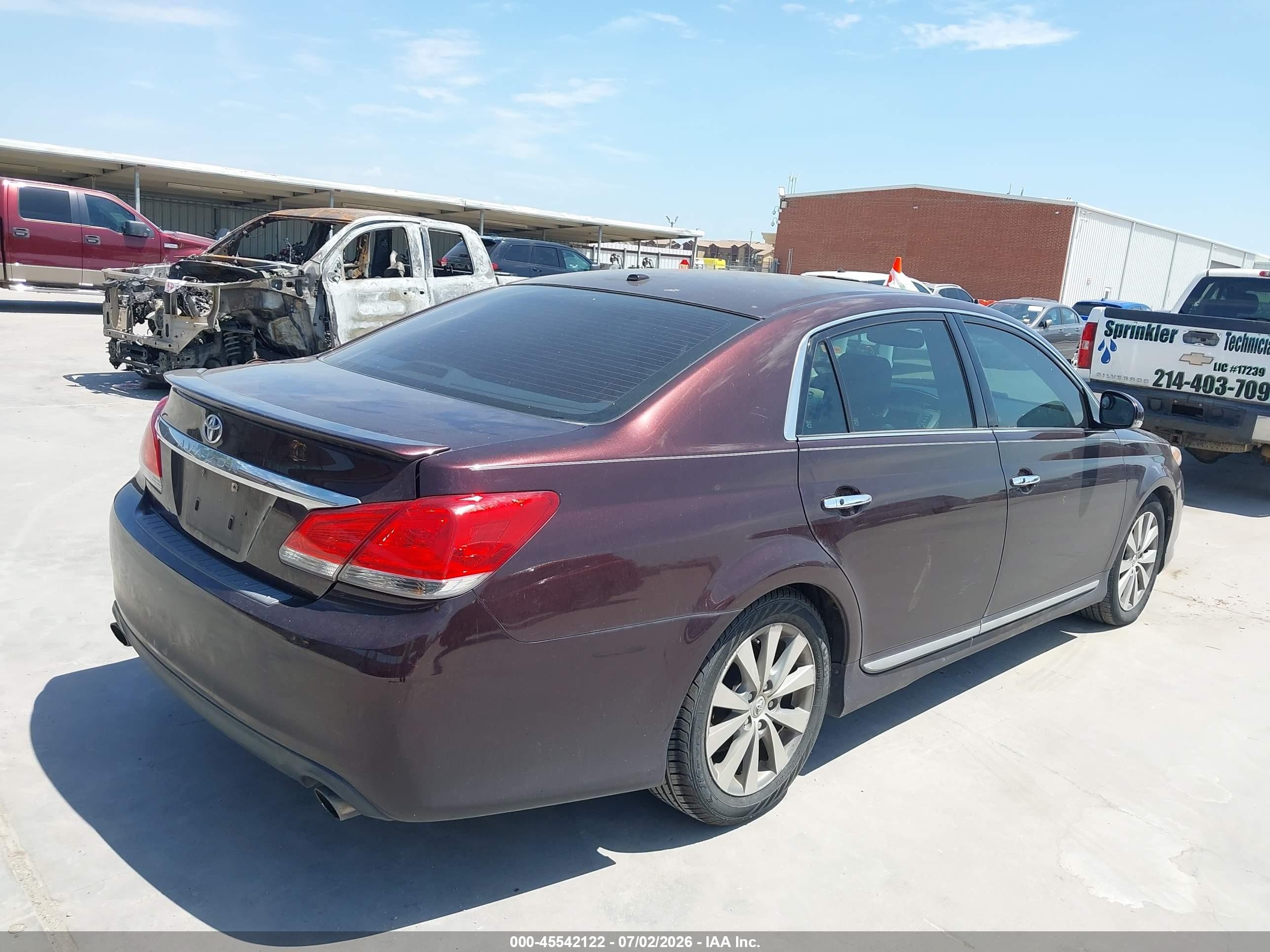 2011 Toyota Avalon Limited Burgundy vin: 4T1BK3DB7BU435184