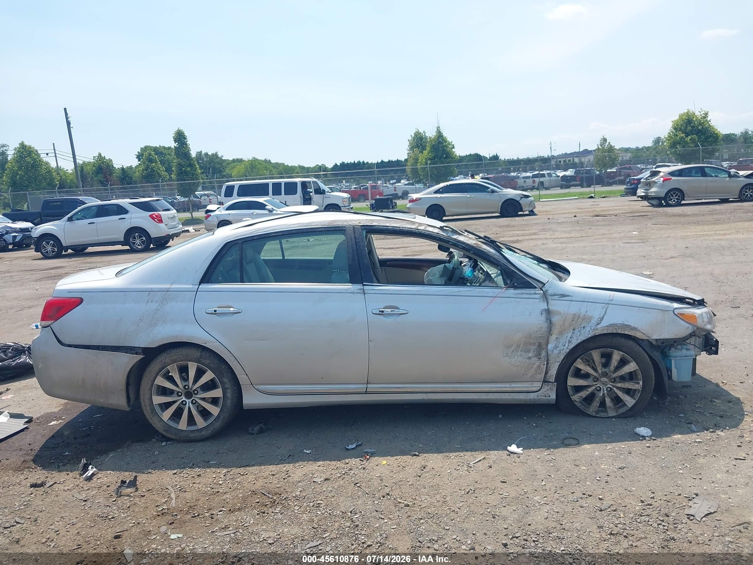 2012 Toyota Avalon Limited Silver vin: 4T1BK3DB7CU442573