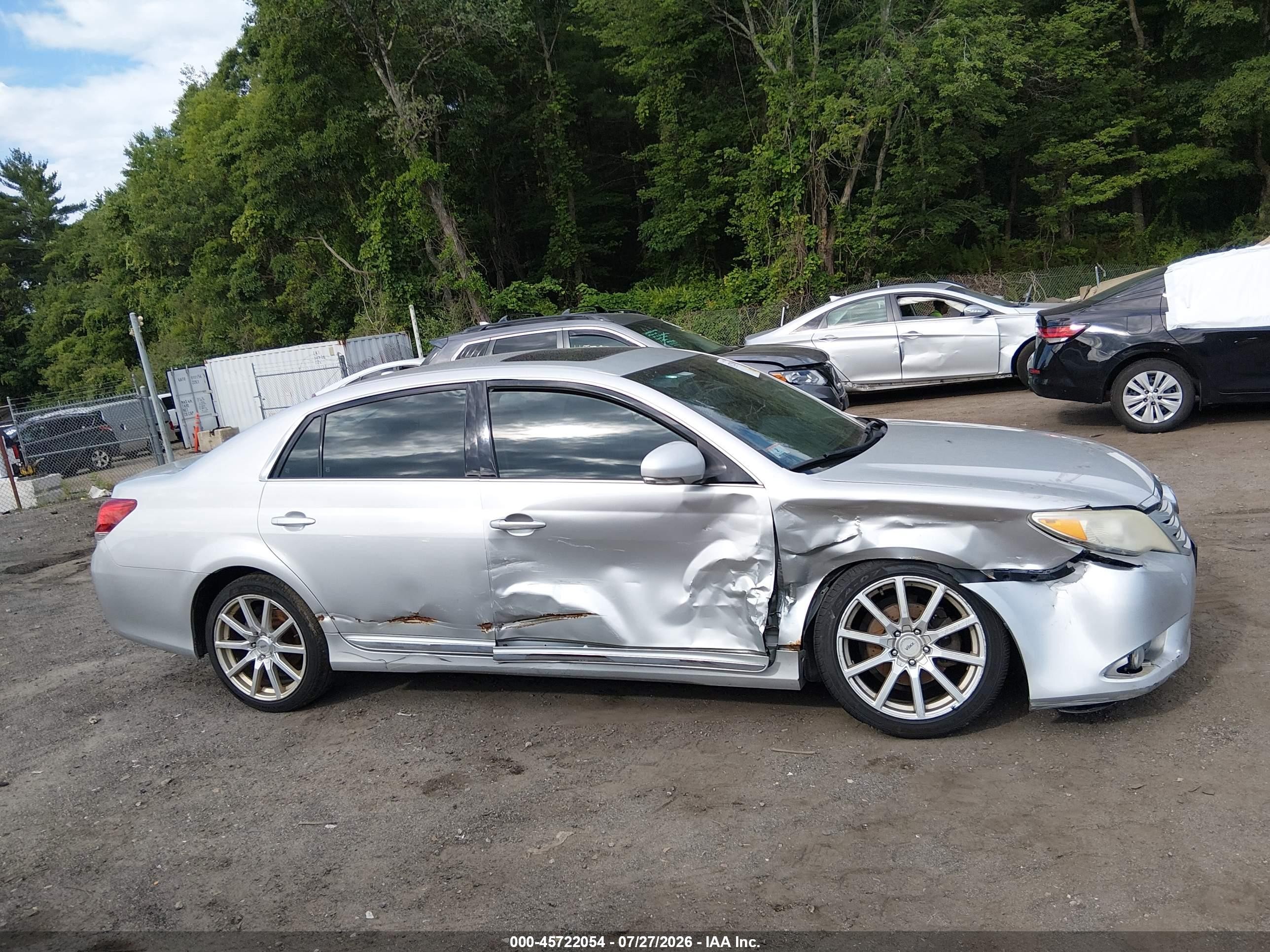 2012 Toyota Avalon   Silver vin: 4T1BK3DB7CU446266