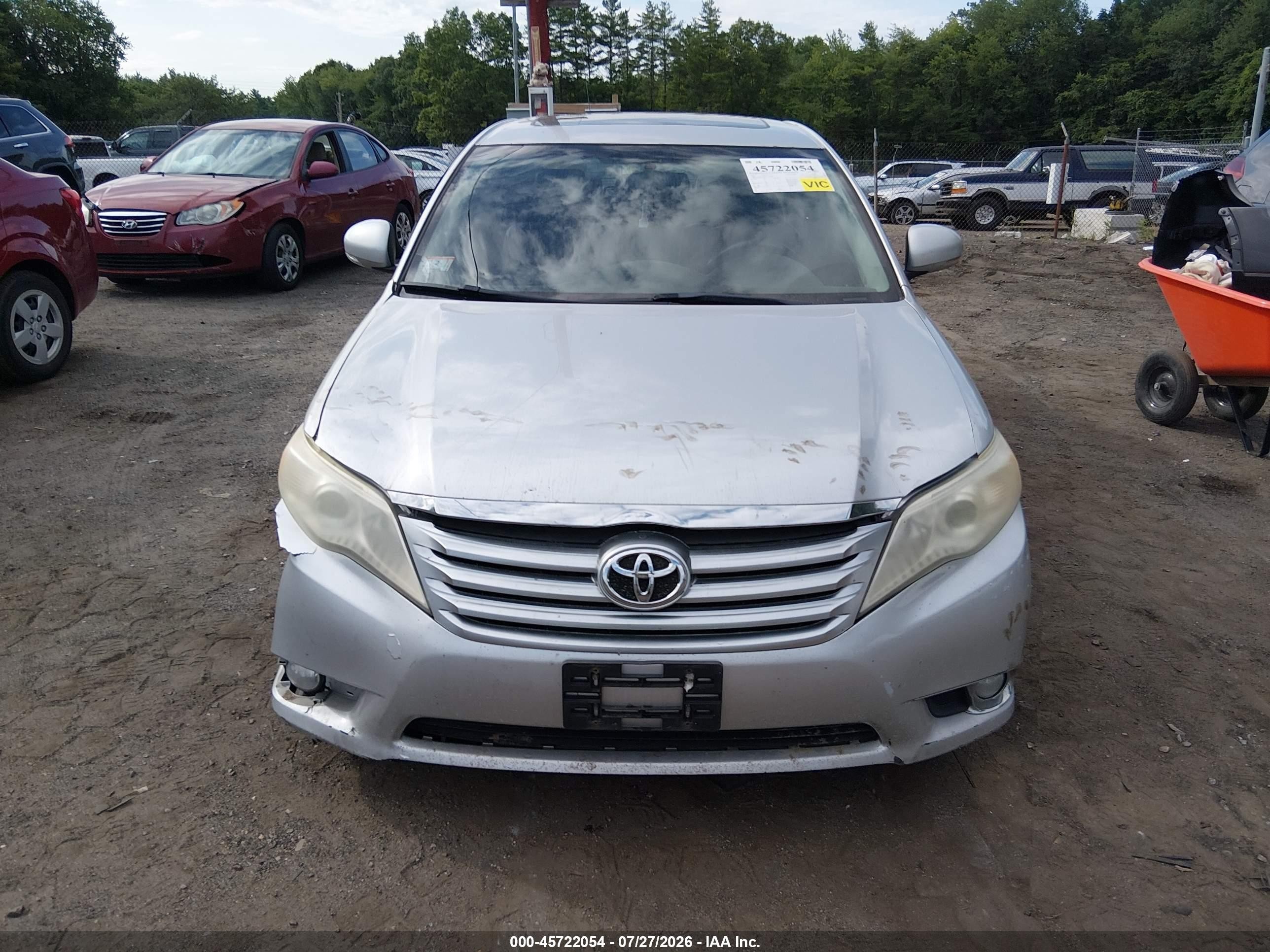 2012 Toyota Avalon   Silver vin: 4T1BK3DB7CU446266