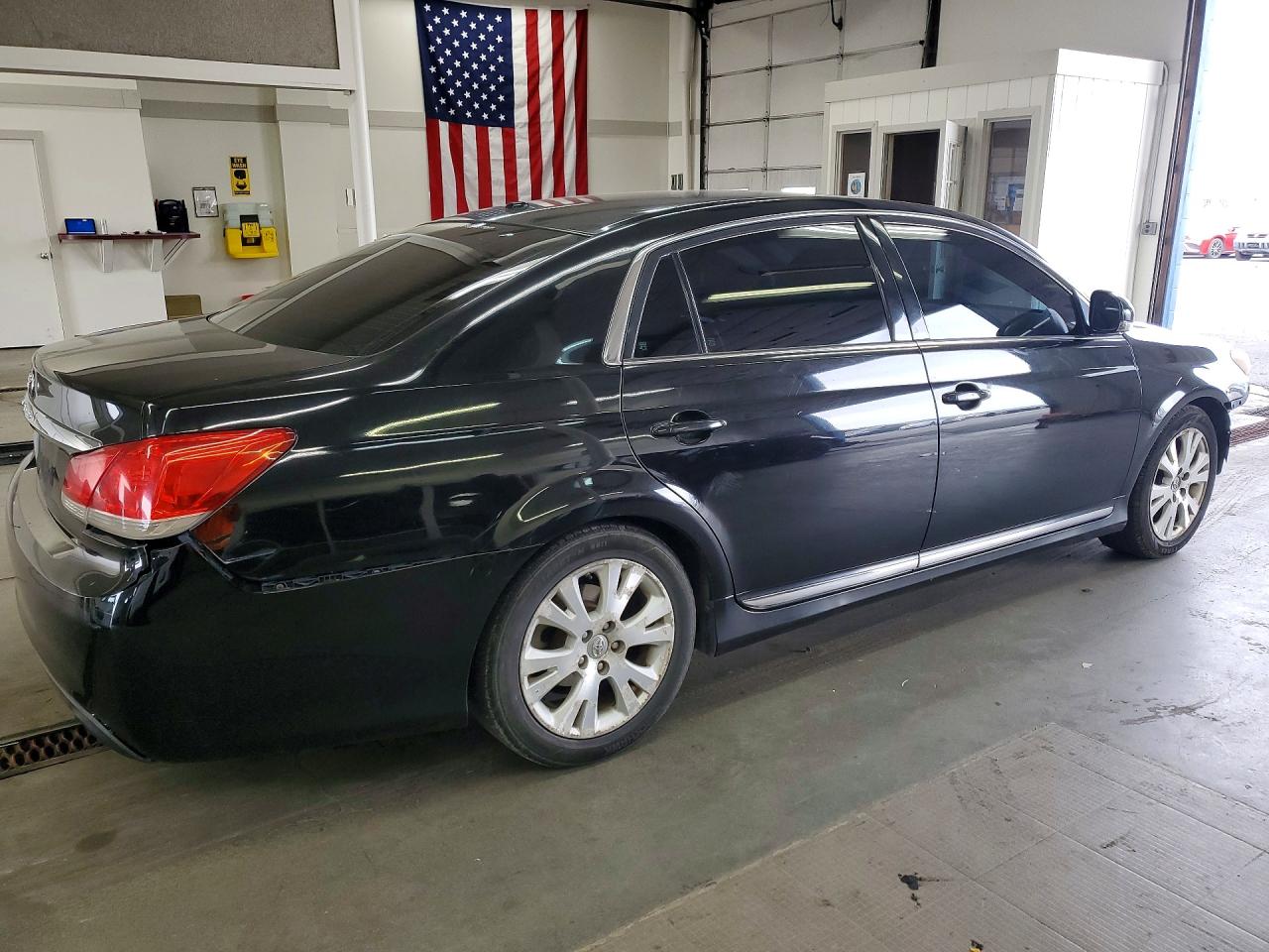 2012 Toyota Avalon Base Black vin: 4T1BK3DB7CU450060