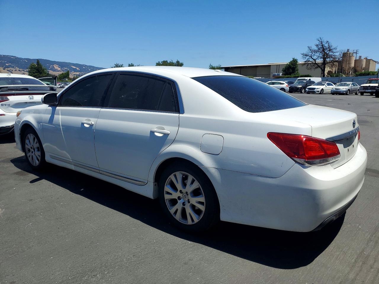 2012 Toyota Avalon Base White vin: 4T1BK3DB7CU450530
