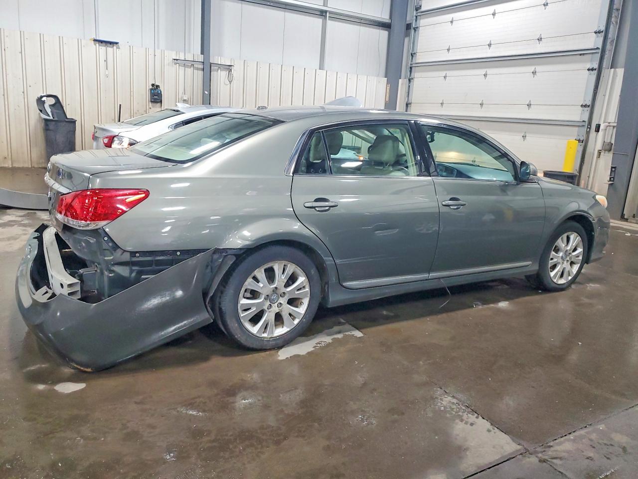2012 Toyota Avalon Base Green vin: 4T1BK3DB7CU450995