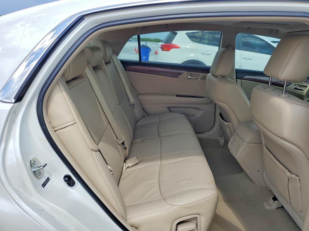 2012 Toyota Avalon Base White vin: 4T1BK3DB7CU471216