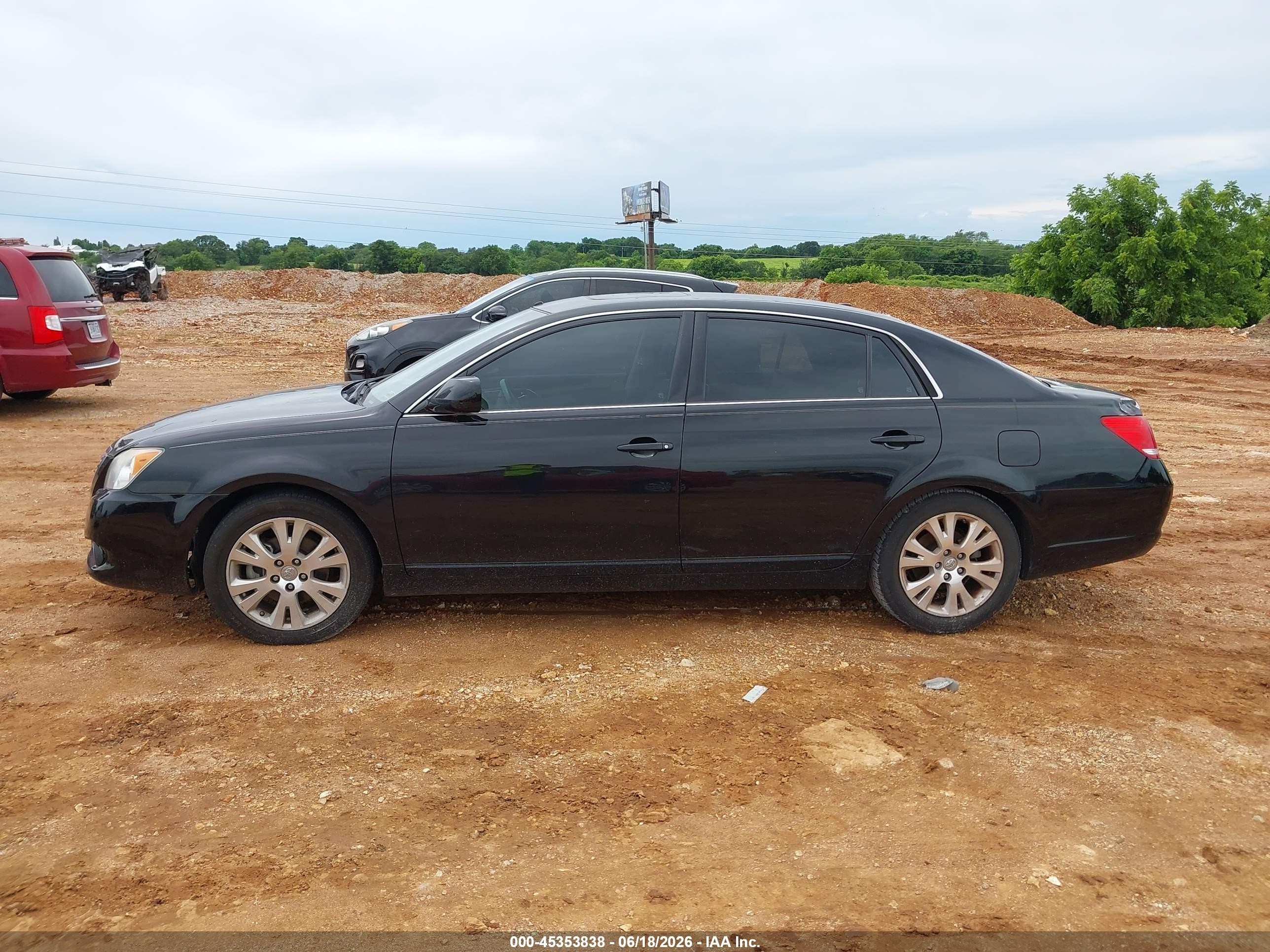 2010 Toyota Avalon Xls Black vin: 4T1BK3DB8AU360090