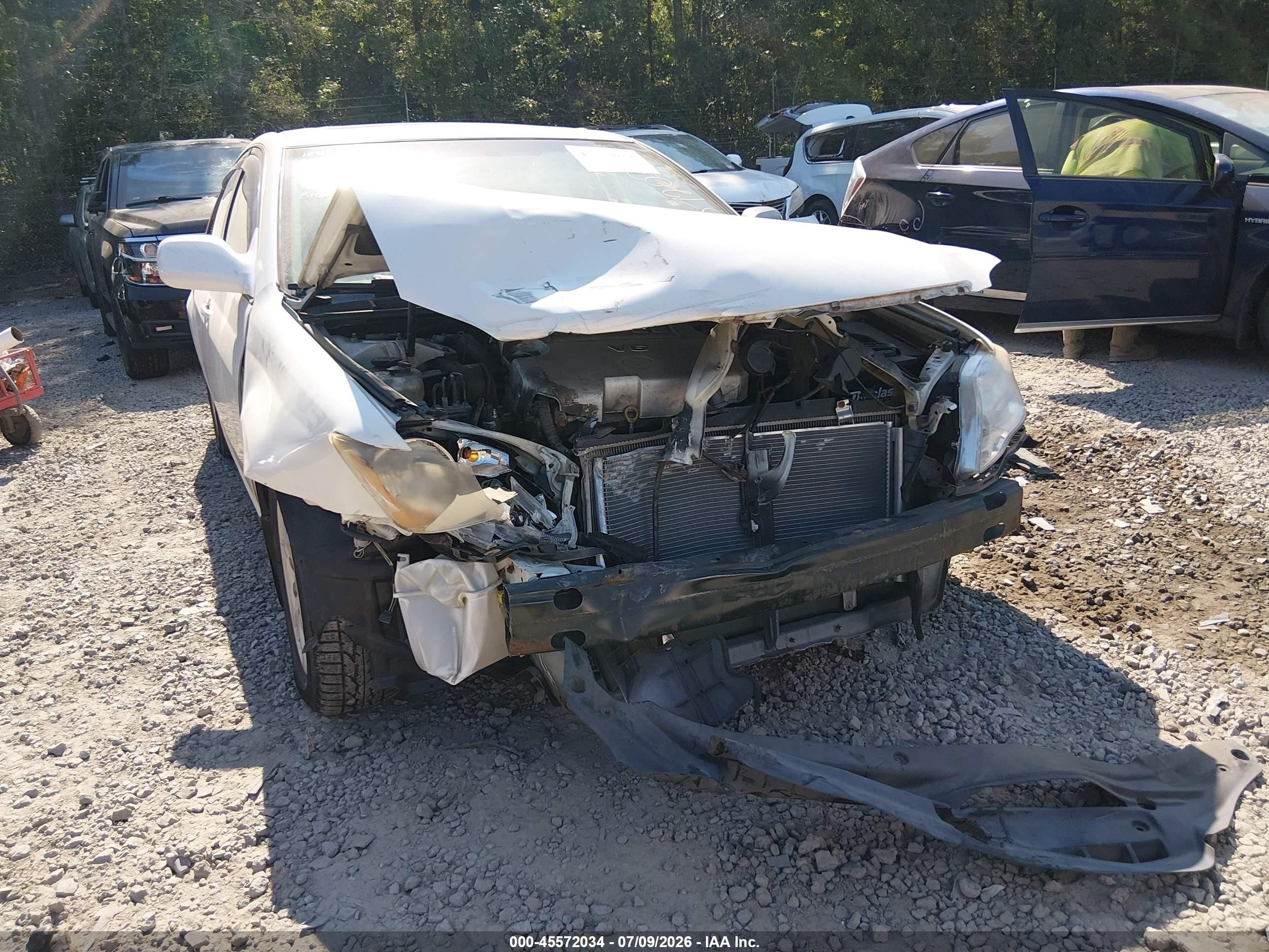 2010 Toyota Avalon Xl White vin: 4T1BK3DB8AU360915