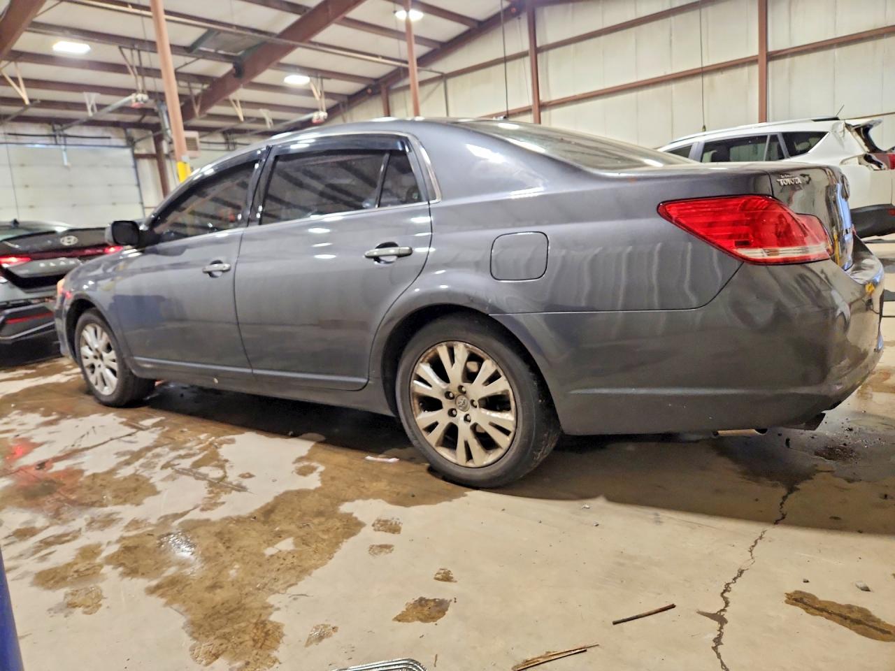 2010 Toyota Avalon Xls Charcoal vin: 4T1BK3DB8AU365127