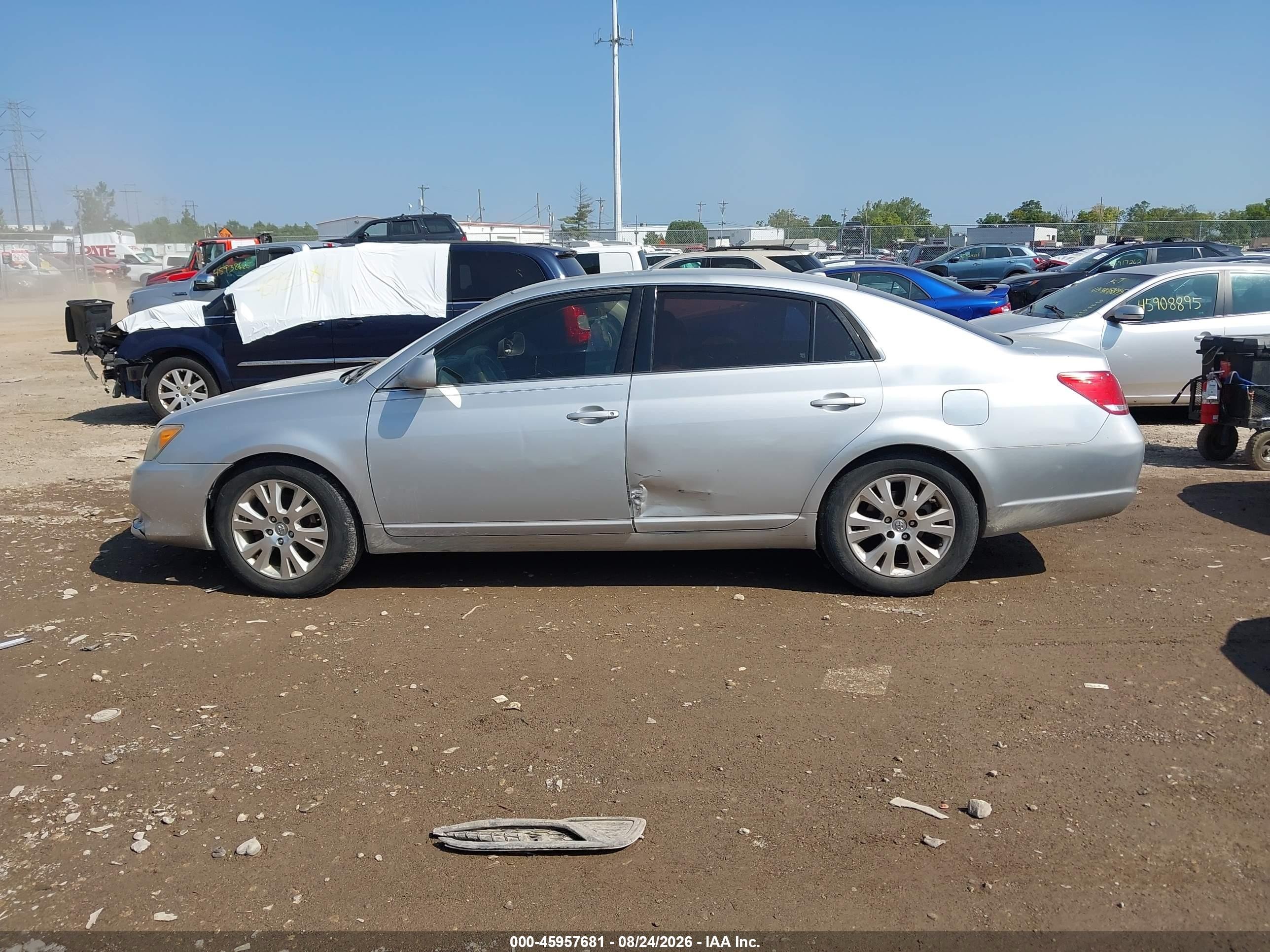 2010 Toyota Avalon Xls Gray vin: 4T1BK3DB8AU367721
