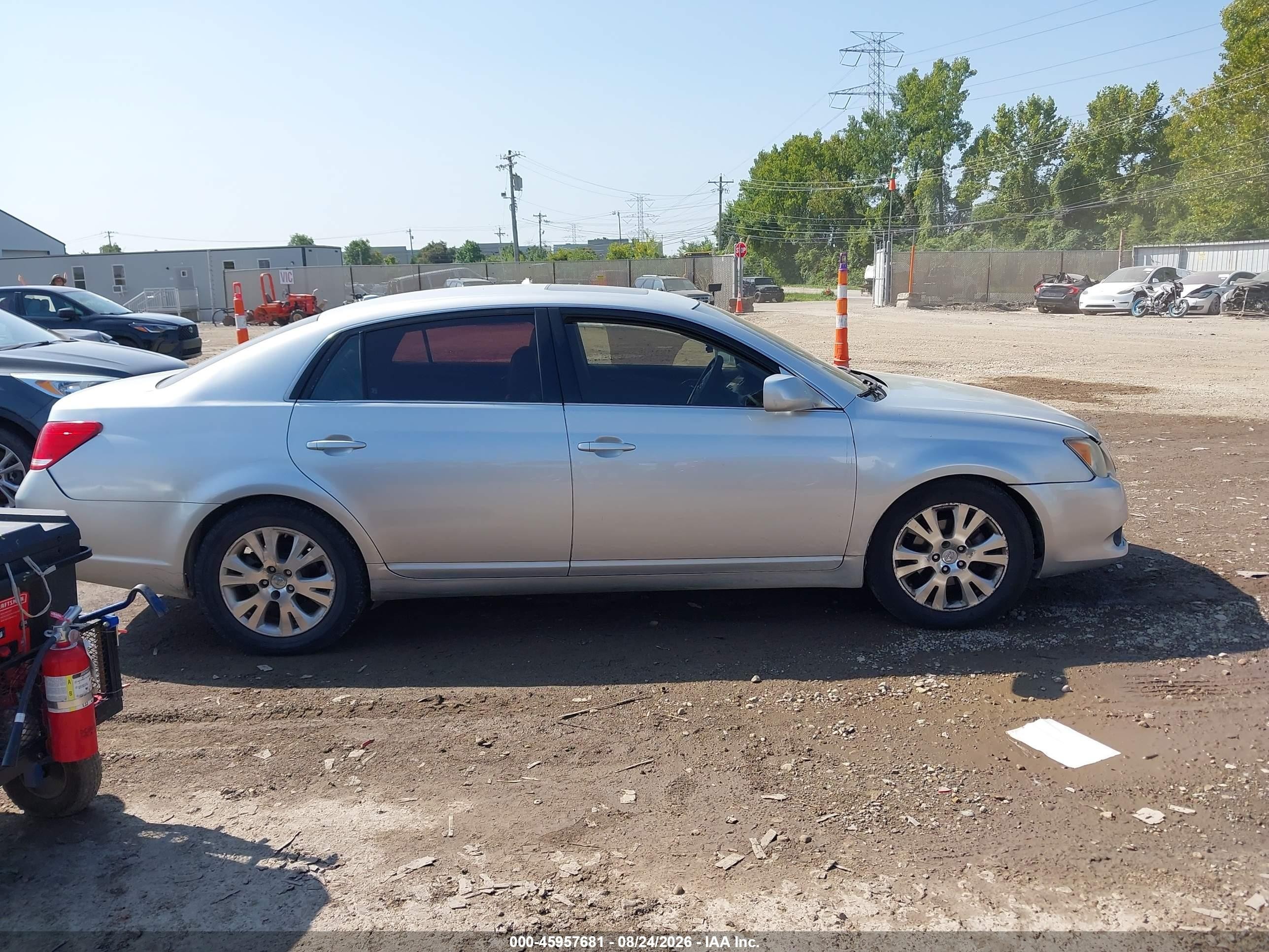 2010 Toyota Avalon Xls Gray vin: 4T1BK3DB8AU367721