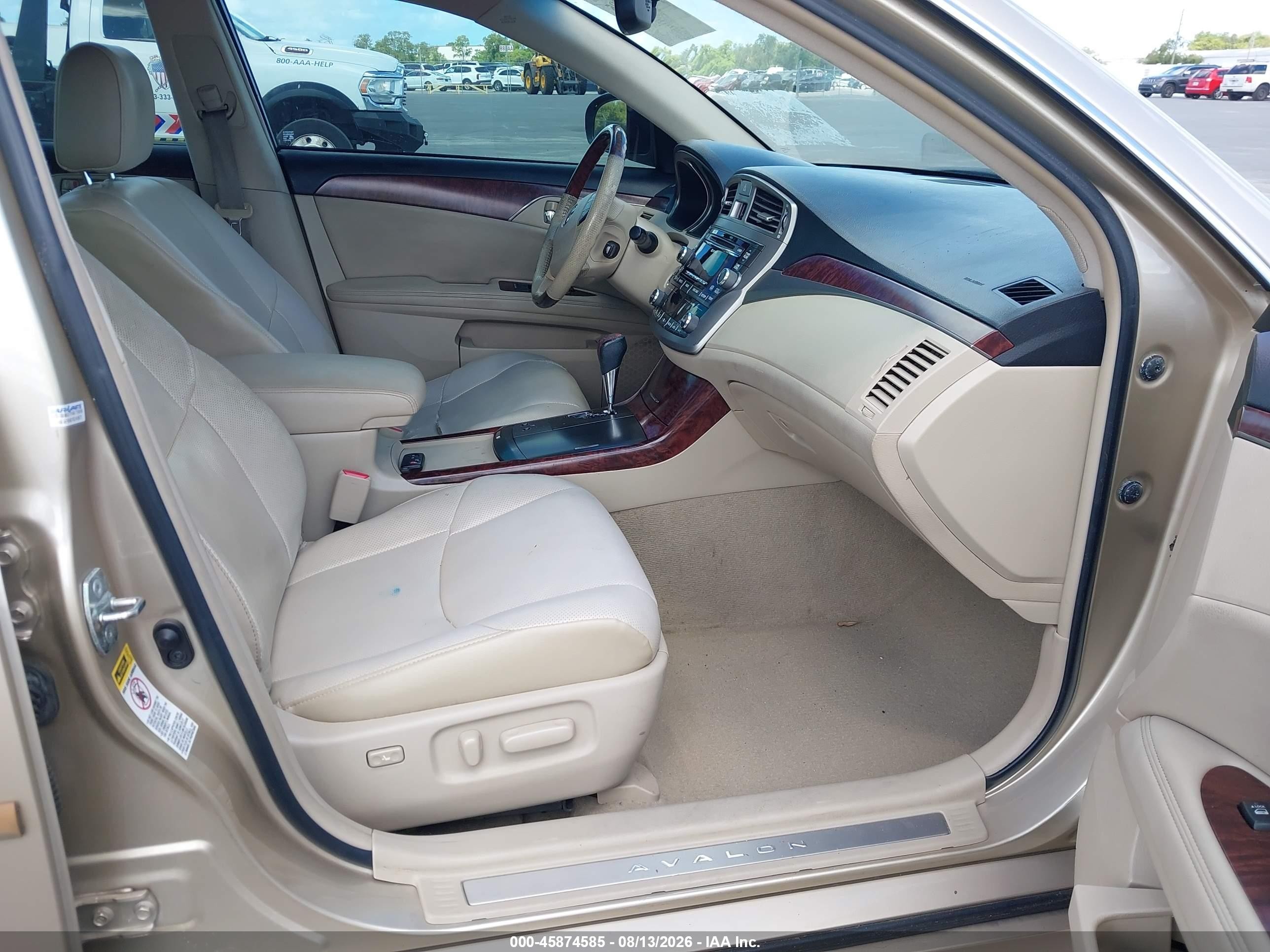 2011 Toyota Avalon Limited Золотой vin: 4T1BK3DB8BU376629