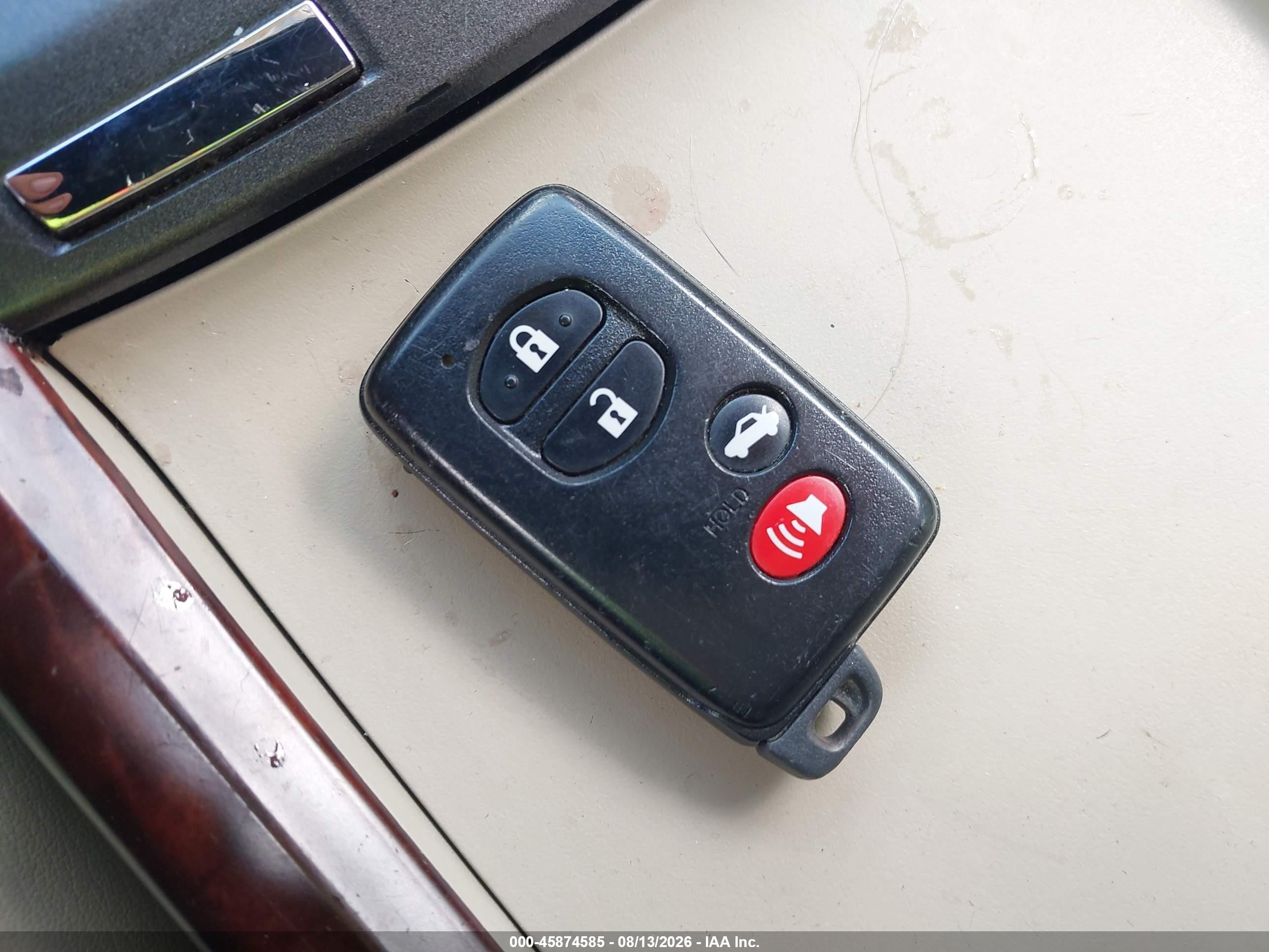 2011 Toyota Avalon Limited Золотой vin: 4T1BK3DB8BU376629