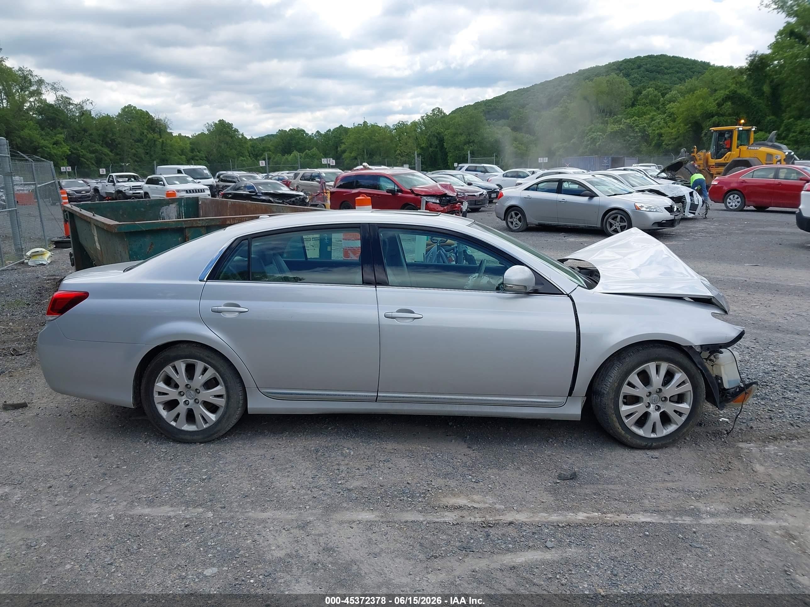 2011 Toyota Avalon   Silver vin: 4T1BK3DB8BU377134