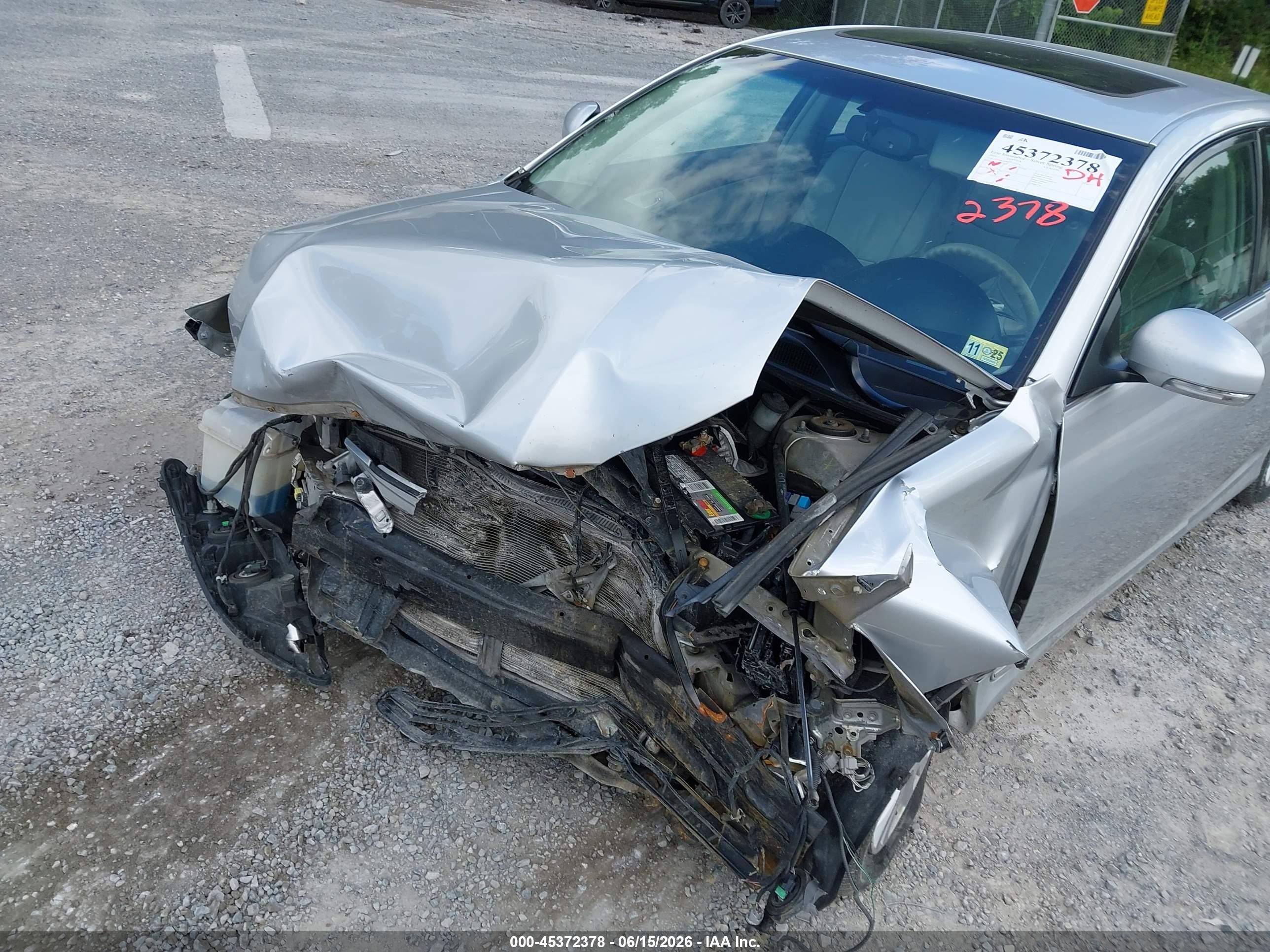 2011 Toyota Avalon   Silver vin: 4T1BK3DB8BU377134