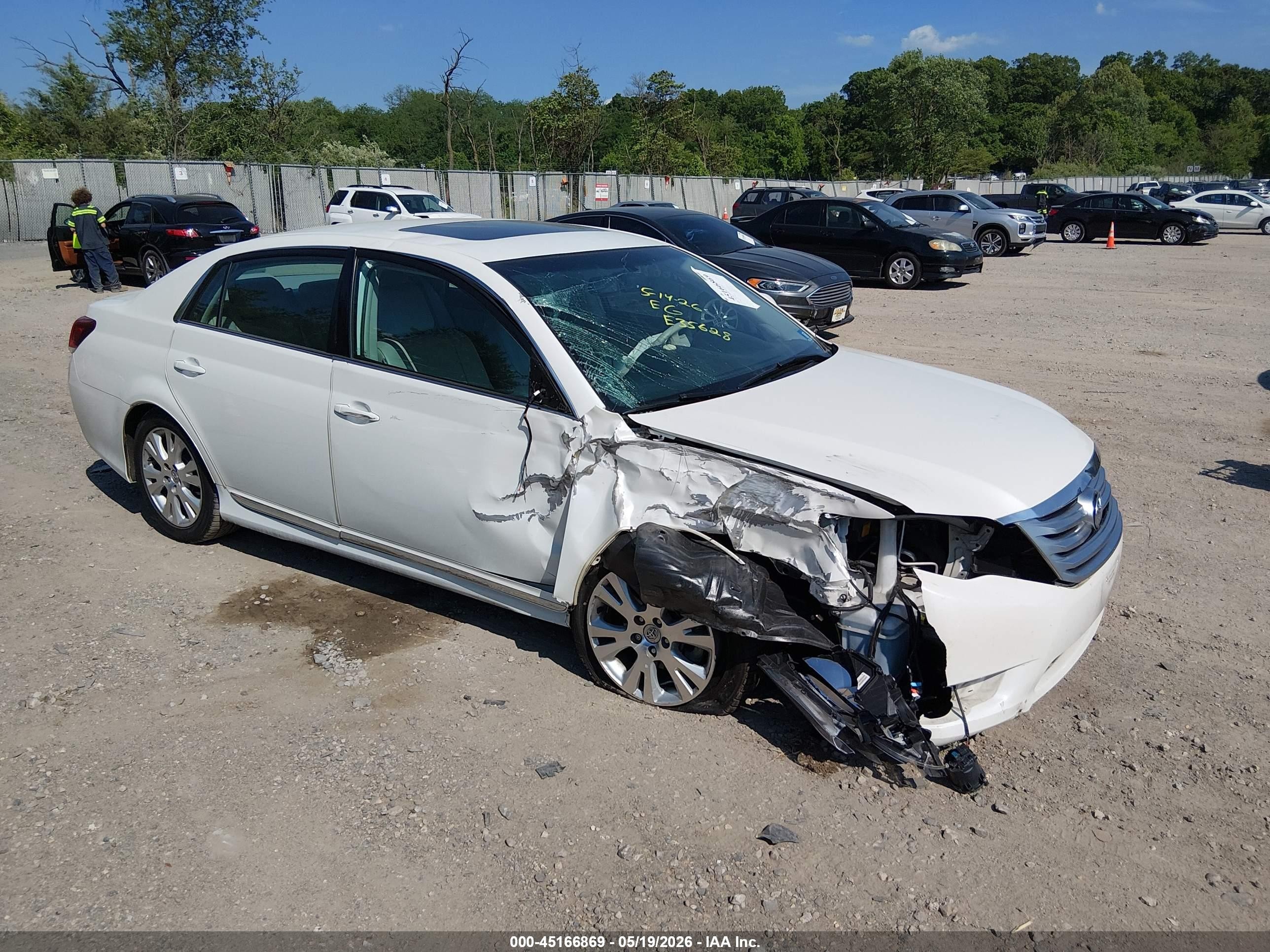 2011 Toyota Avalon   White vin: 4T1BK3DB8BU385993
