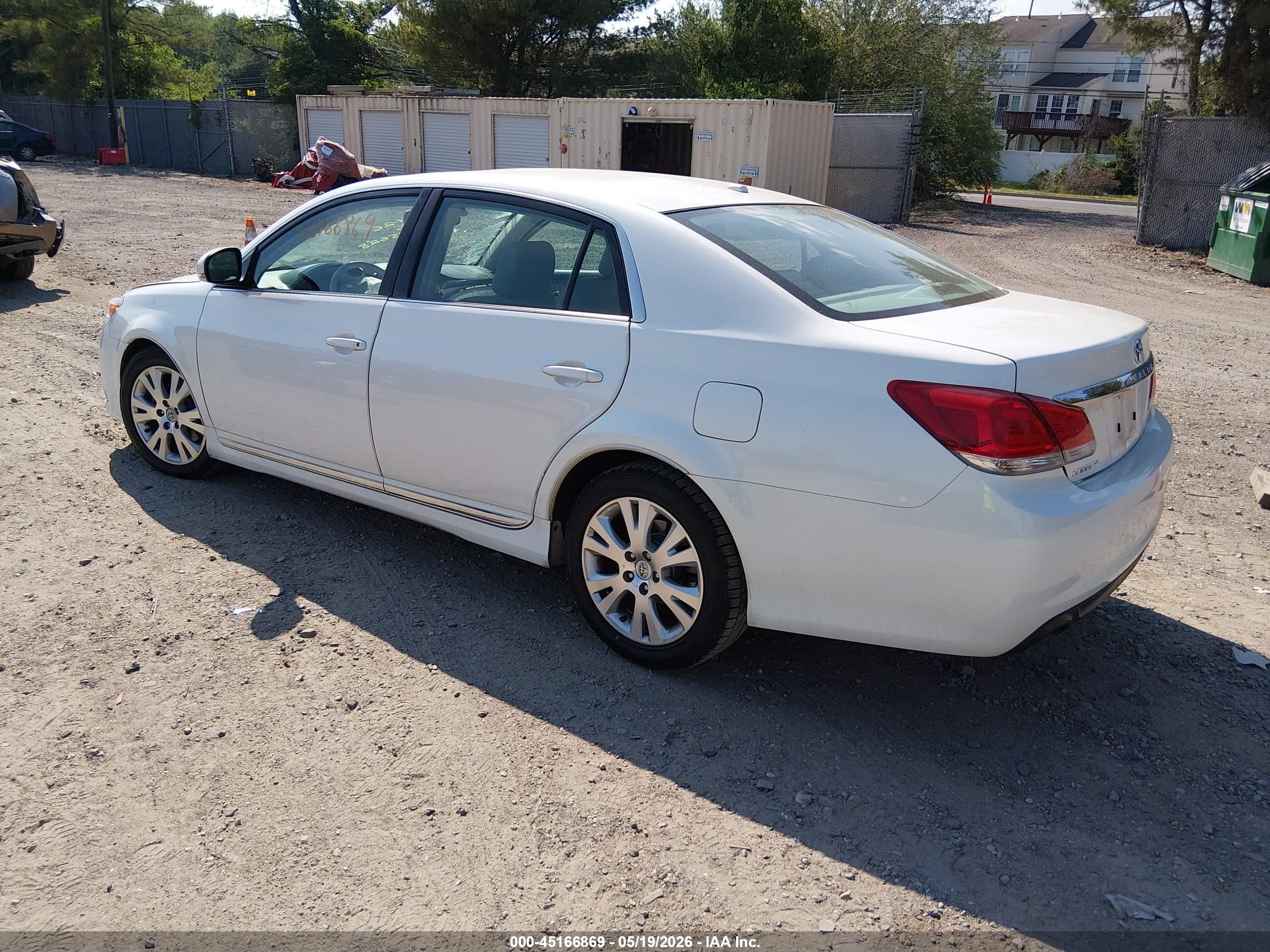 2011 Toyota Avalon   White vin: 4T1BK3DB8BU385993