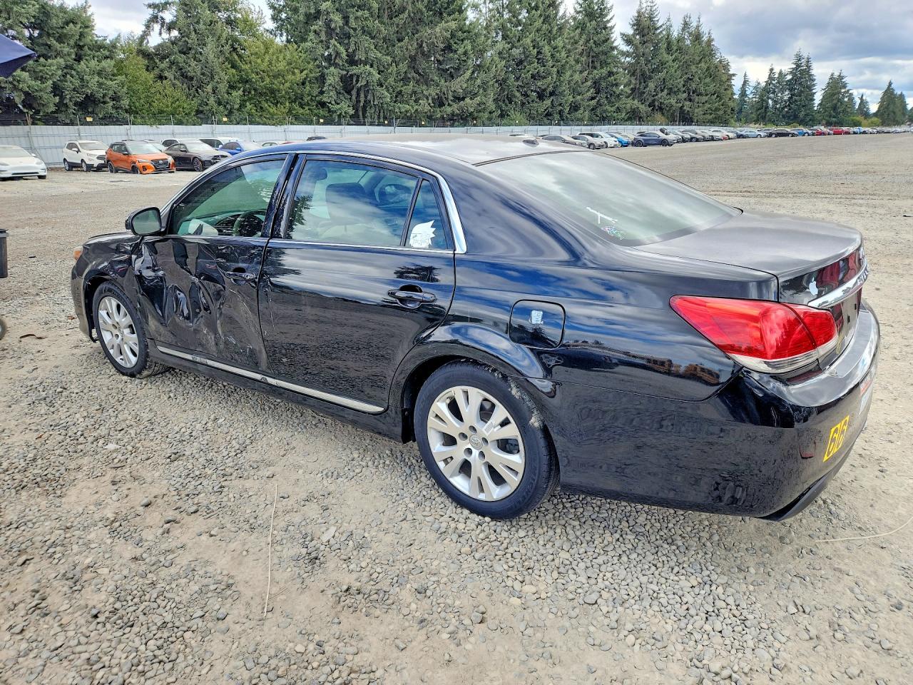 2011 Toyota Avalon Base Black vin: 4T1BK3DB8BU388649