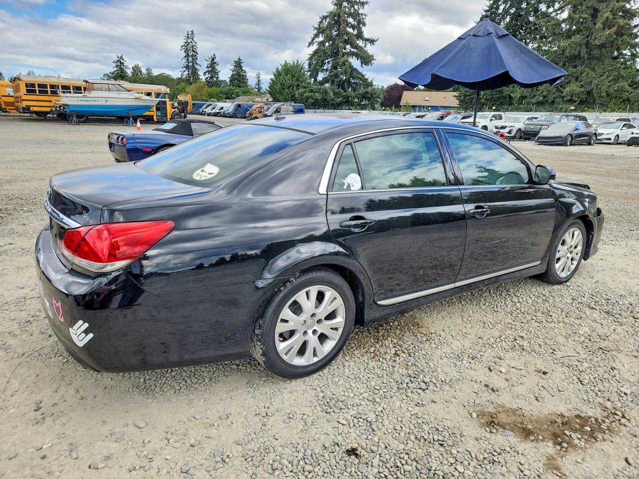 2011 Toyota Avalon Base Black vin: 4T1BK3DB8BU388649