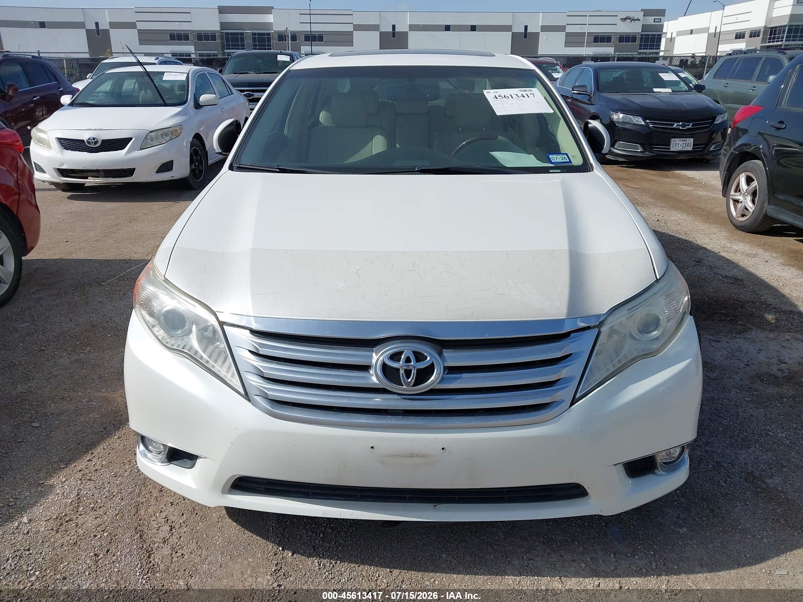 2011 Toyota Avalon Limited White vin: 4T1BK3DB8BU395553