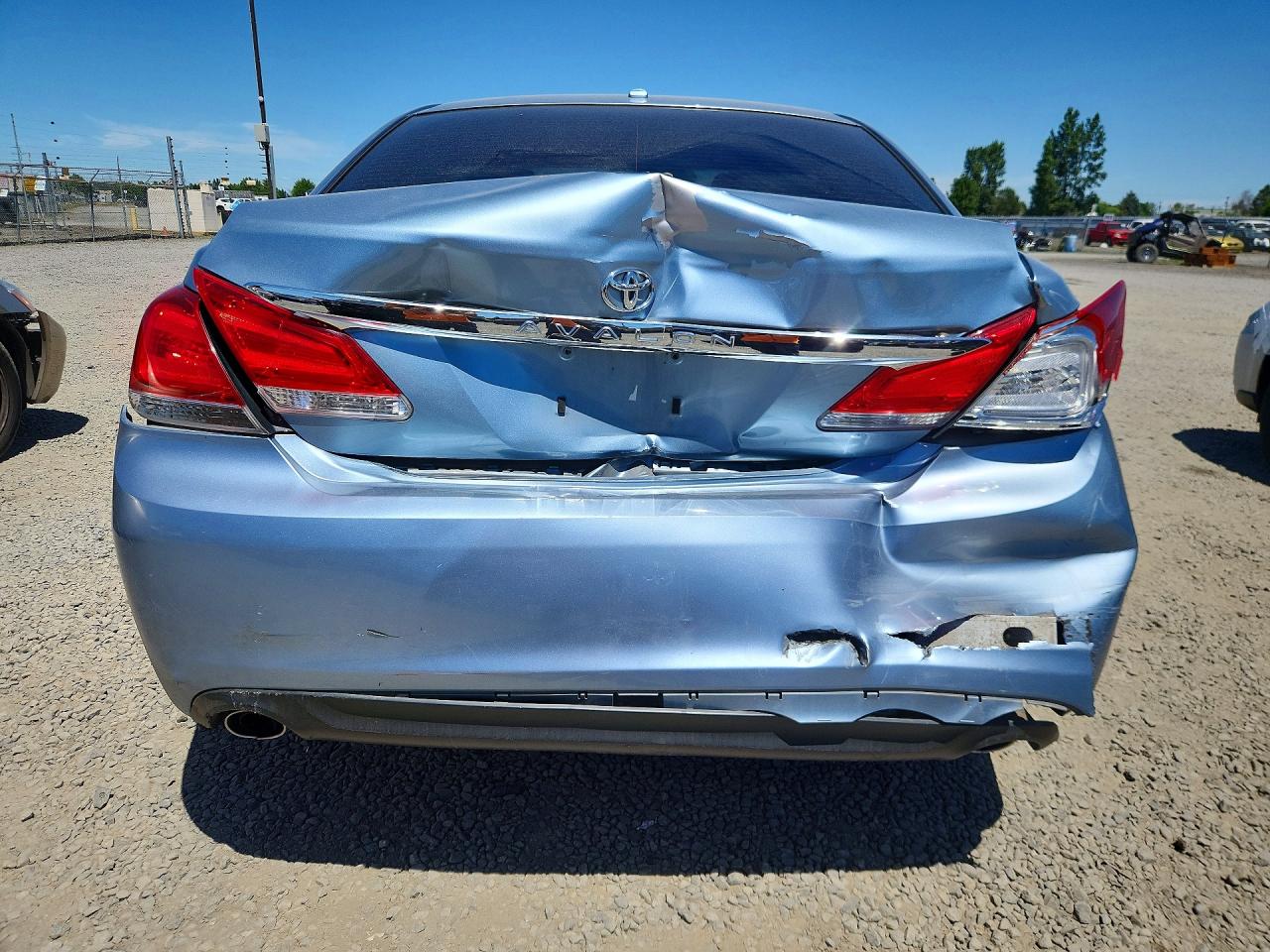 2011 Toyota Avalon Limited Turquoise vin: 4T1BK3DB8BU400654