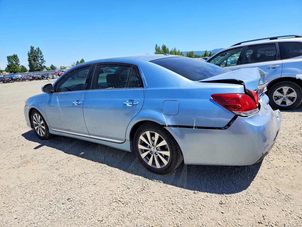 2011 Toyota Avalon Limited Turquoise vin: 4T1BK3DB8BU400654