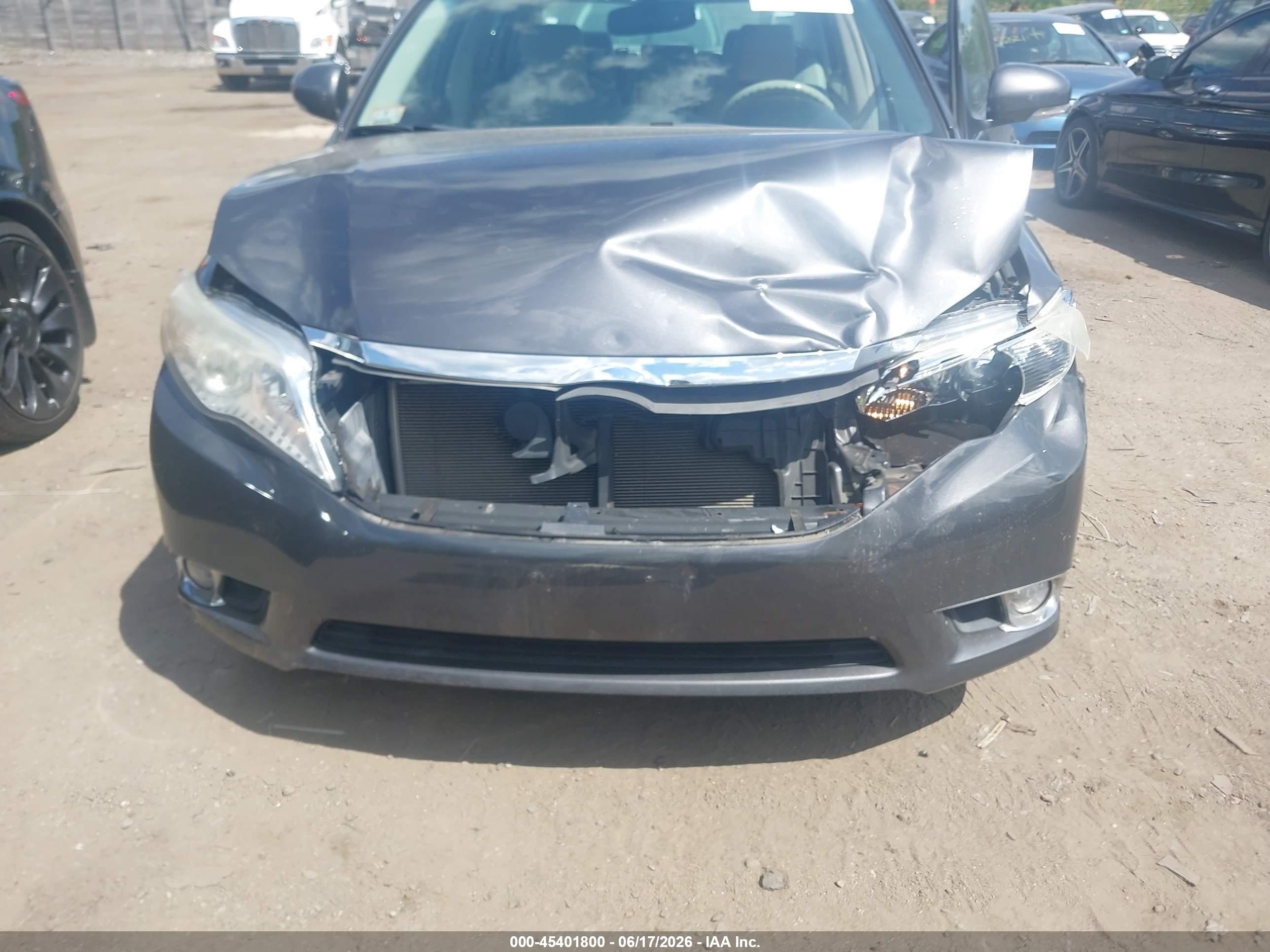 2011 Toyota Avalon   Gray vin: 4T1BK3DB8BU424727