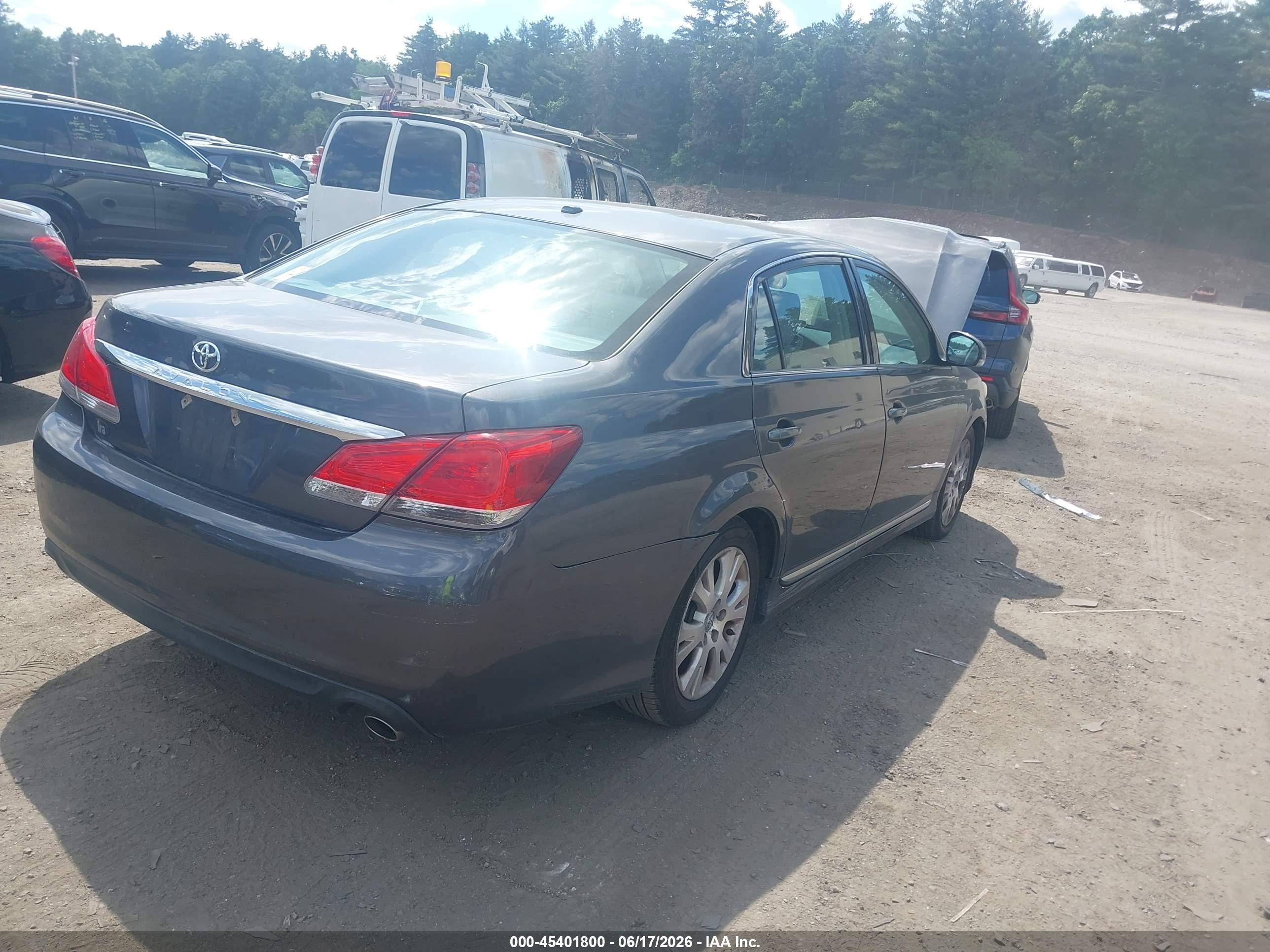 2011 Toyota Avalon   Gray vin: 4T1BK3DB8BU424727