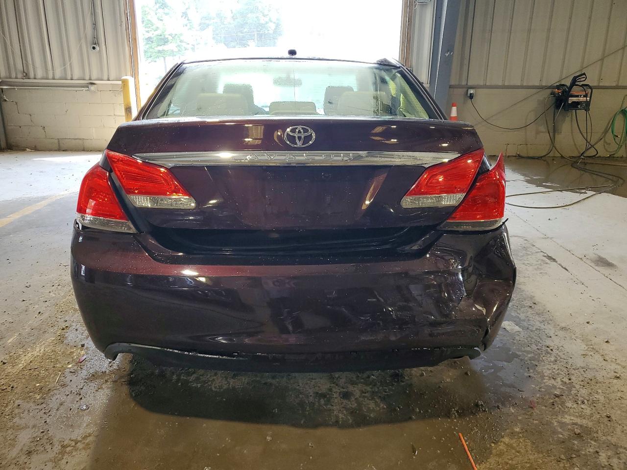 2012 Toyota Avalon Base Purple vin: 4T1BK3DB8CU458183