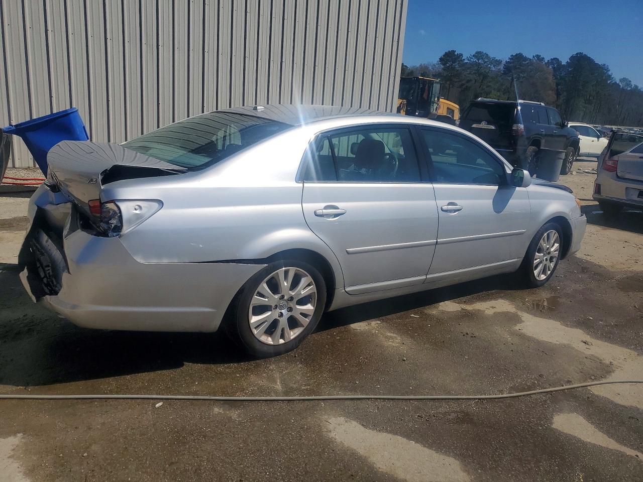 2010 Toyota Avalon Xls Silver vin: 4T1BK3DB9AU365962